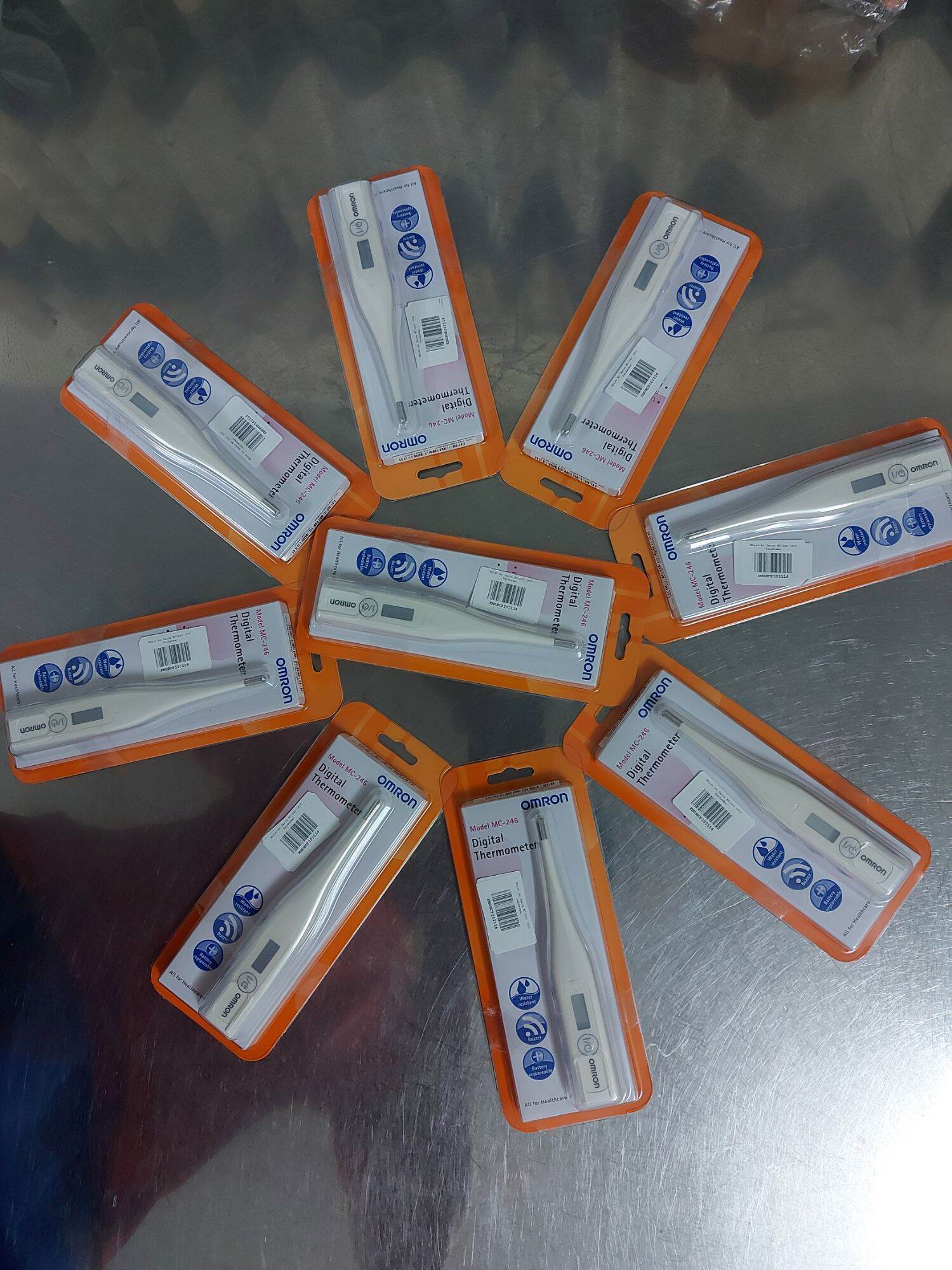 NHIỆT KẾ ĐIỆN TỬ OMRON  MC-246