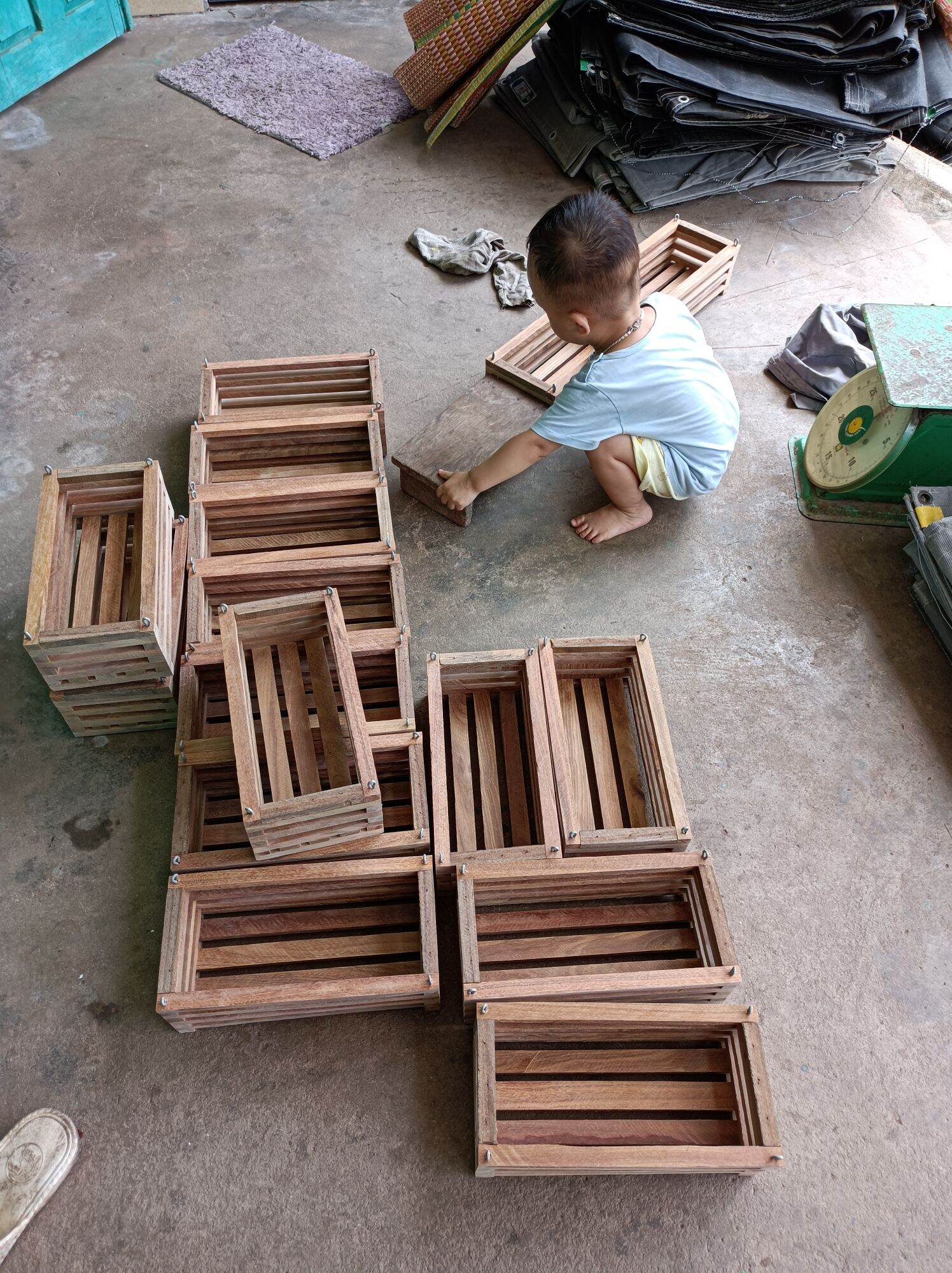 chậu gỗ hình chữ nhật 15x30cm