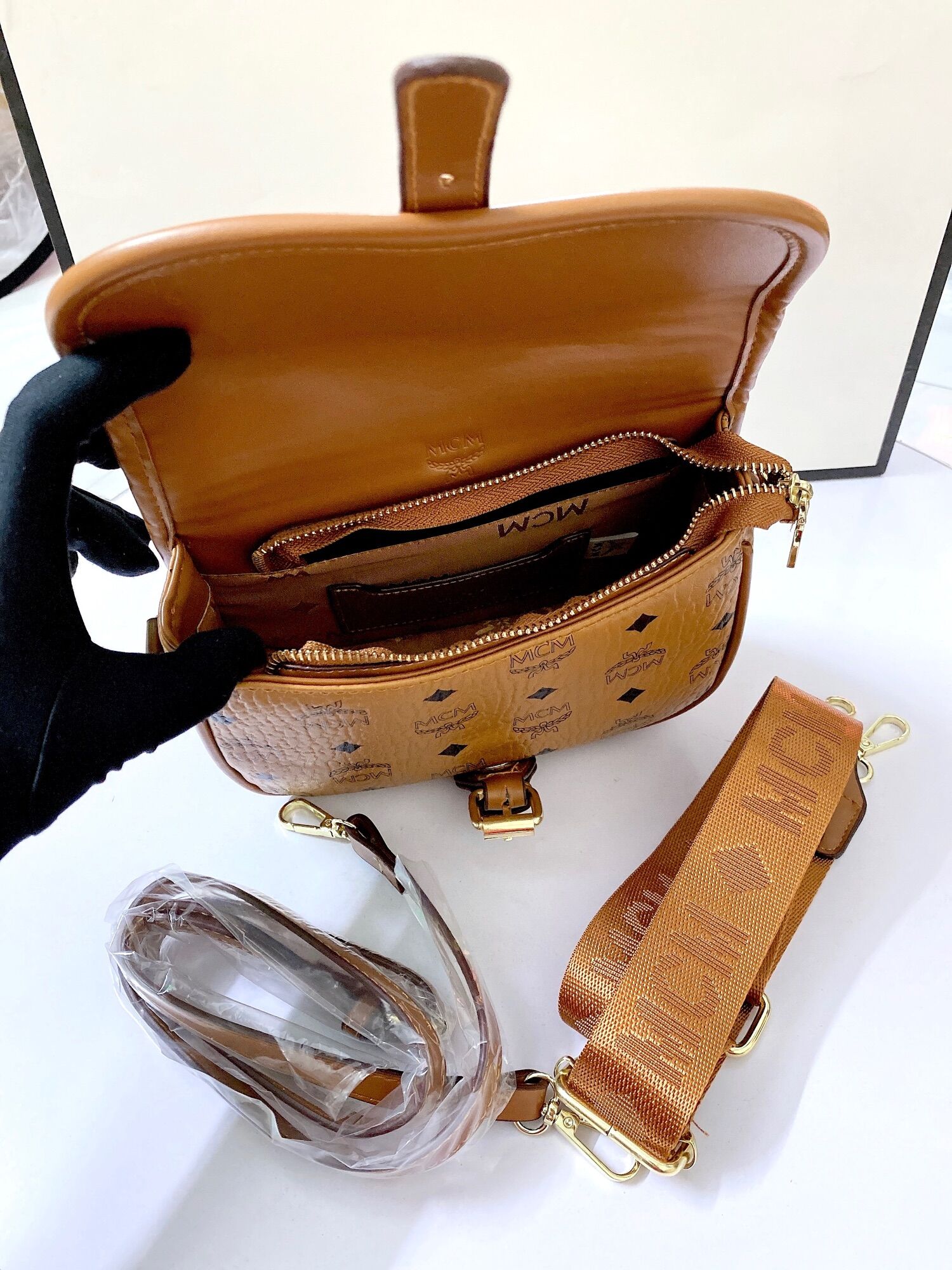 Túi xách nữ MCM siu đẹp size 22cm