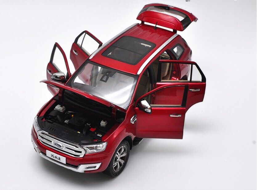 [HCM]Mô hình Ford Everest 2016 tỉ lệ 1:18