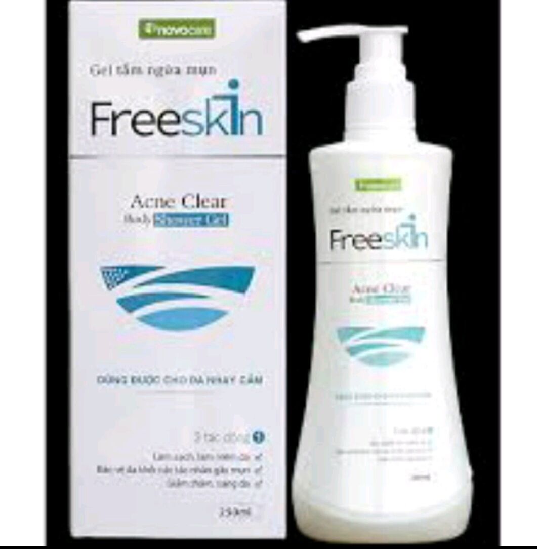 Freeskin dung dịch xịt mụn 80ml và gel tắm 250ml