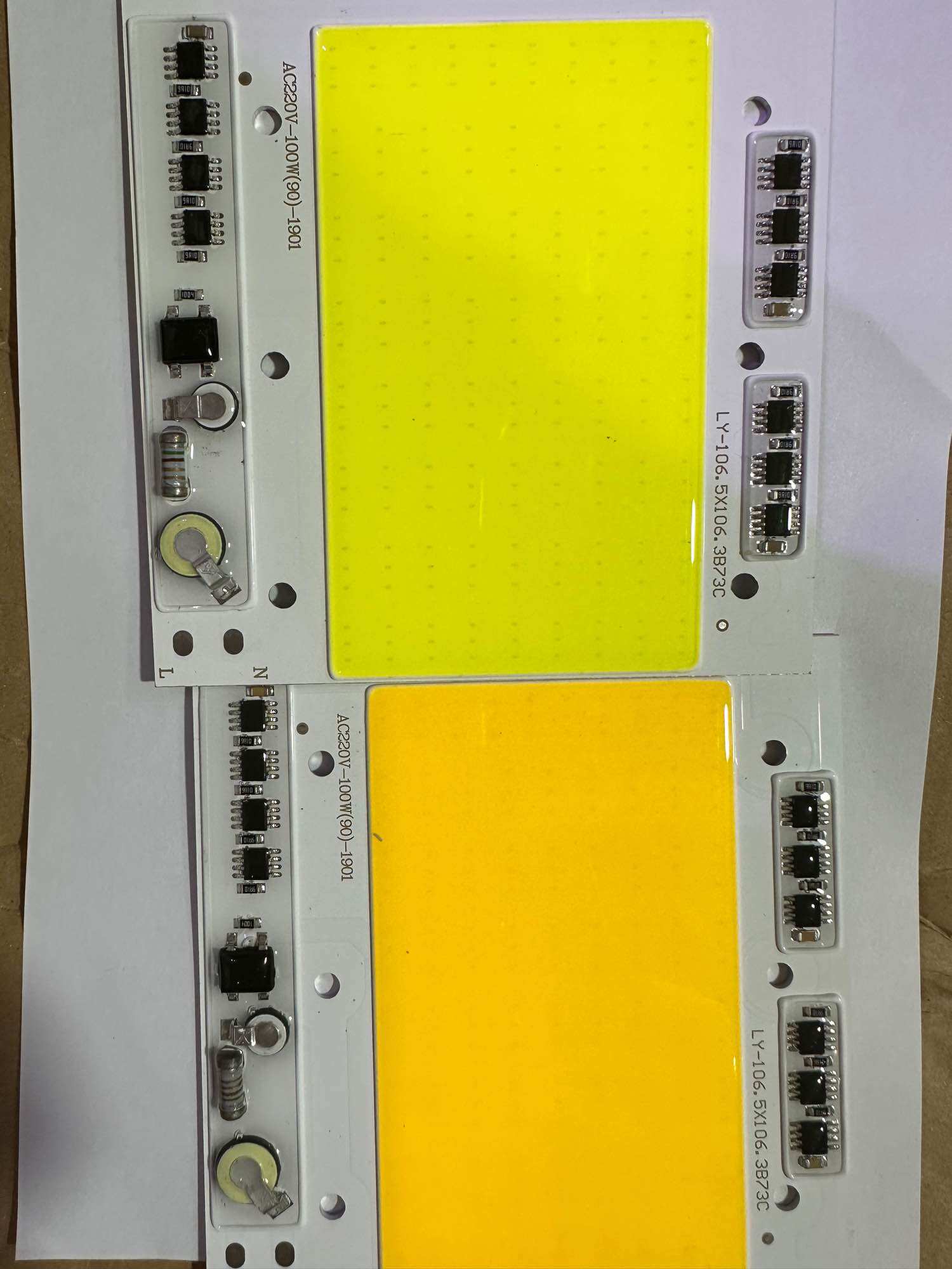 Nhân chip đèn led 220V-100W