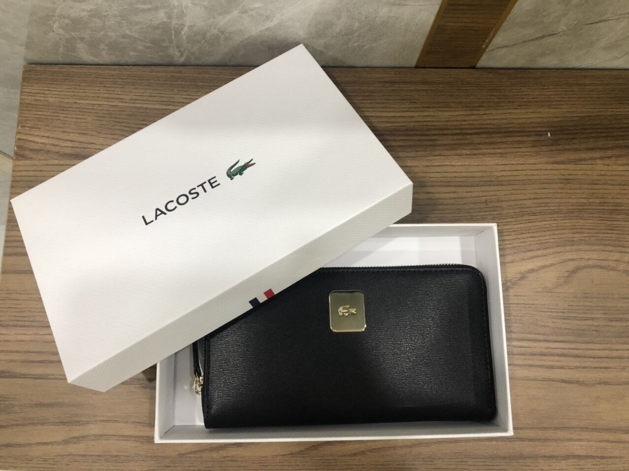 Ví Lacoste đen nữ