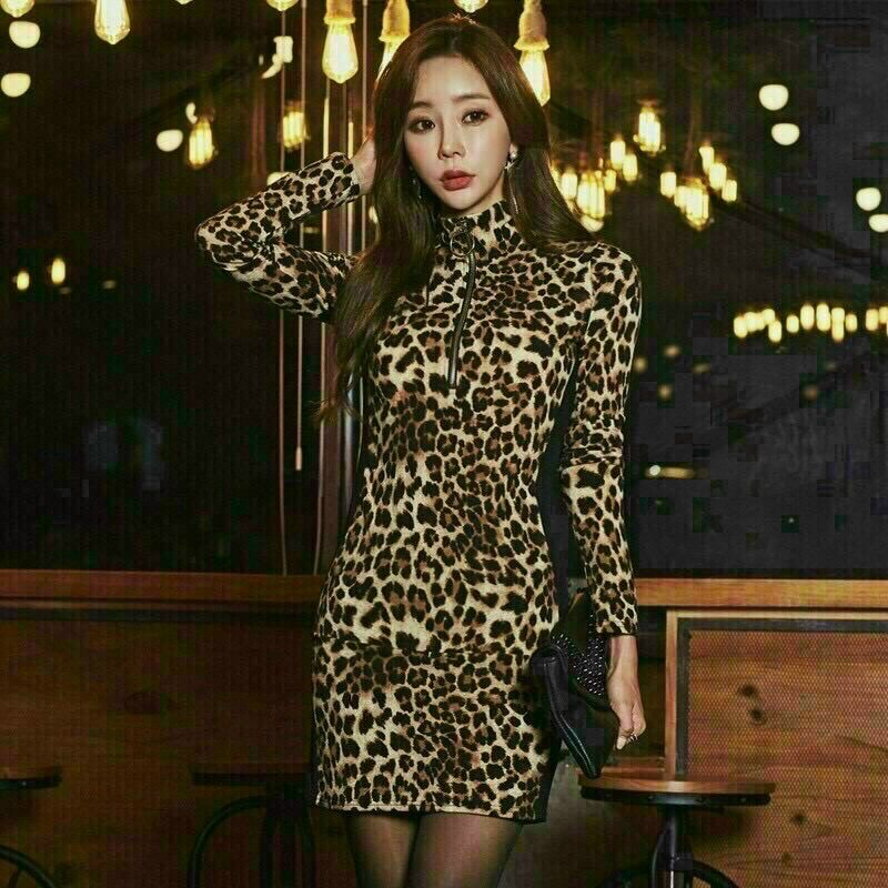 ĐẦM ÔM DA BEO TAY DÀI CỔ TRỤ VIỀN EO