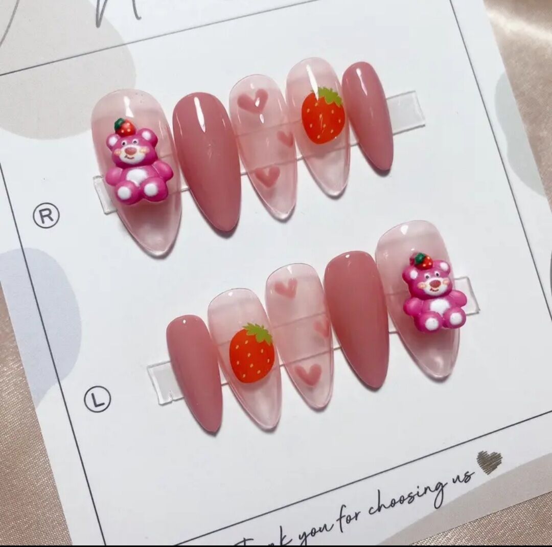 Nailbox thiết kế gấu dâu