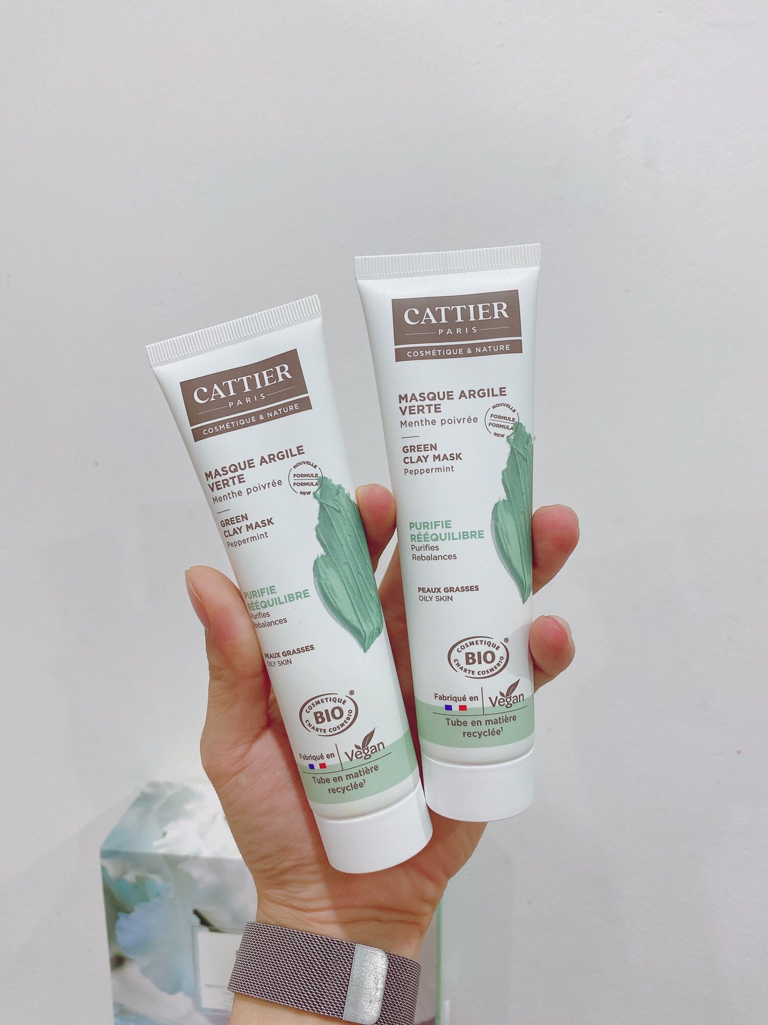 Mặt nạ đất sét giảm mụn ẩn Cattier Green Clay 100ml