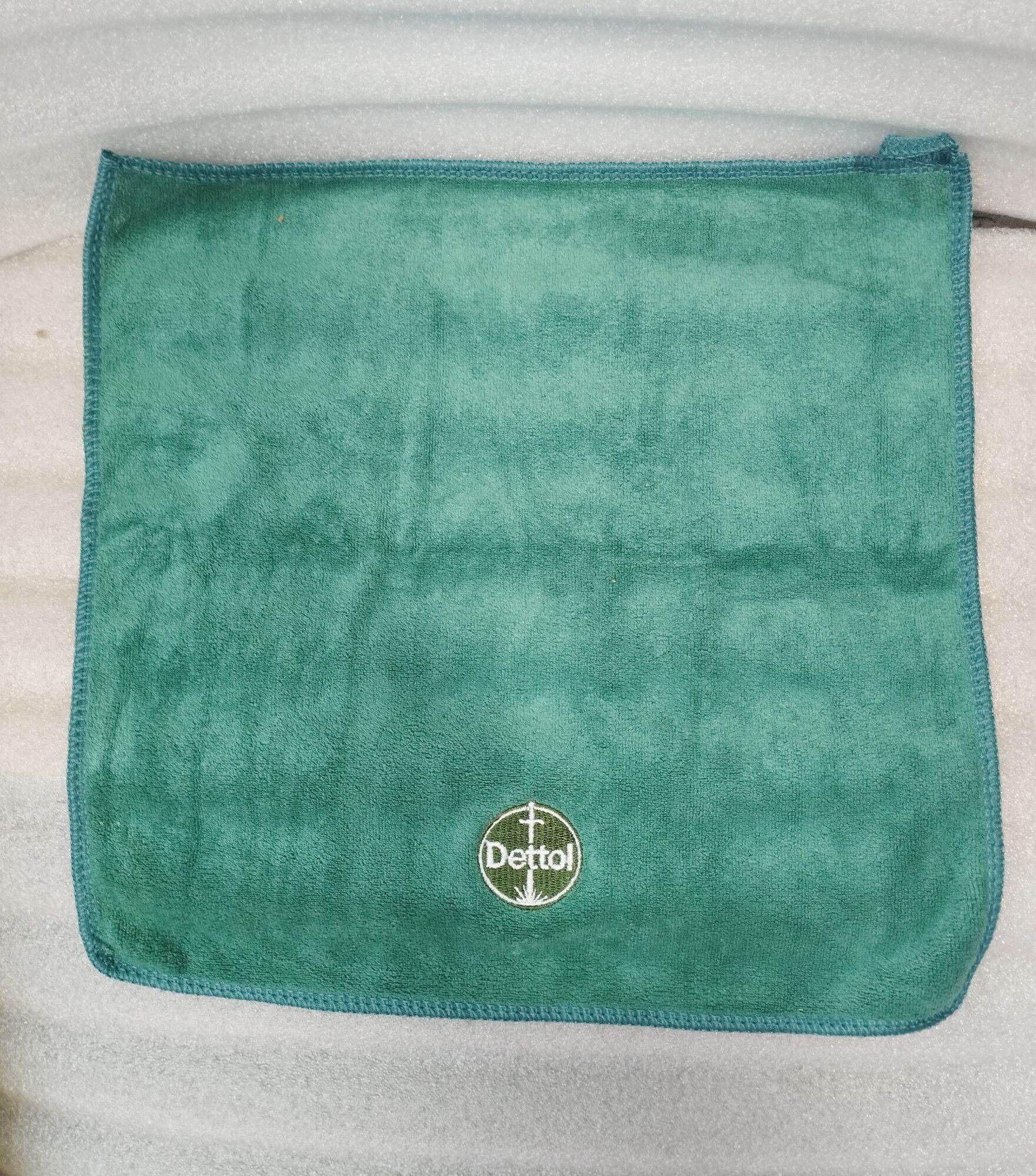 (HCM) khăn lau đa năng 35 x 35 cm ( k.mãi Dettol)