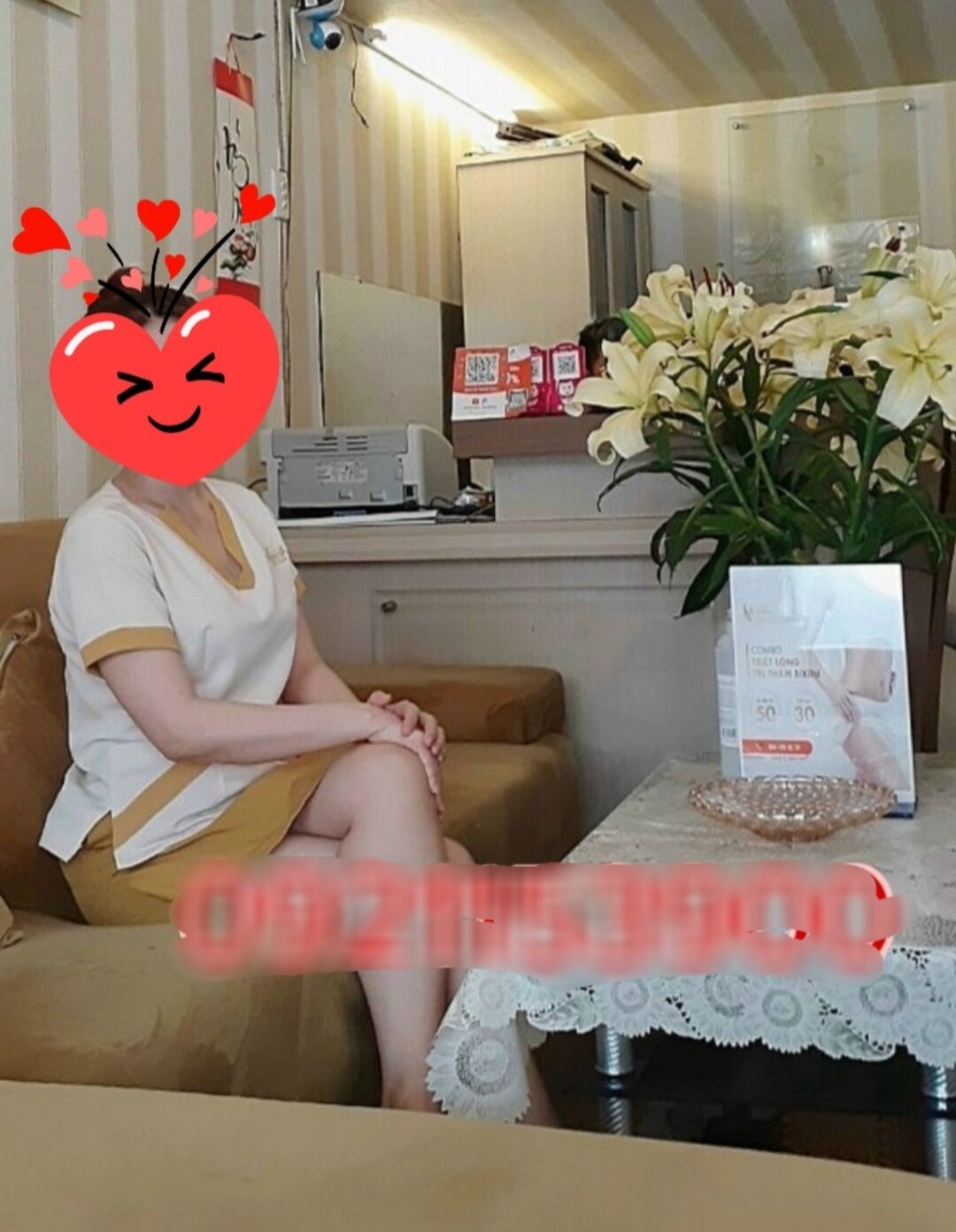 Đồng phục spa màu vàng ( quần giả váy)