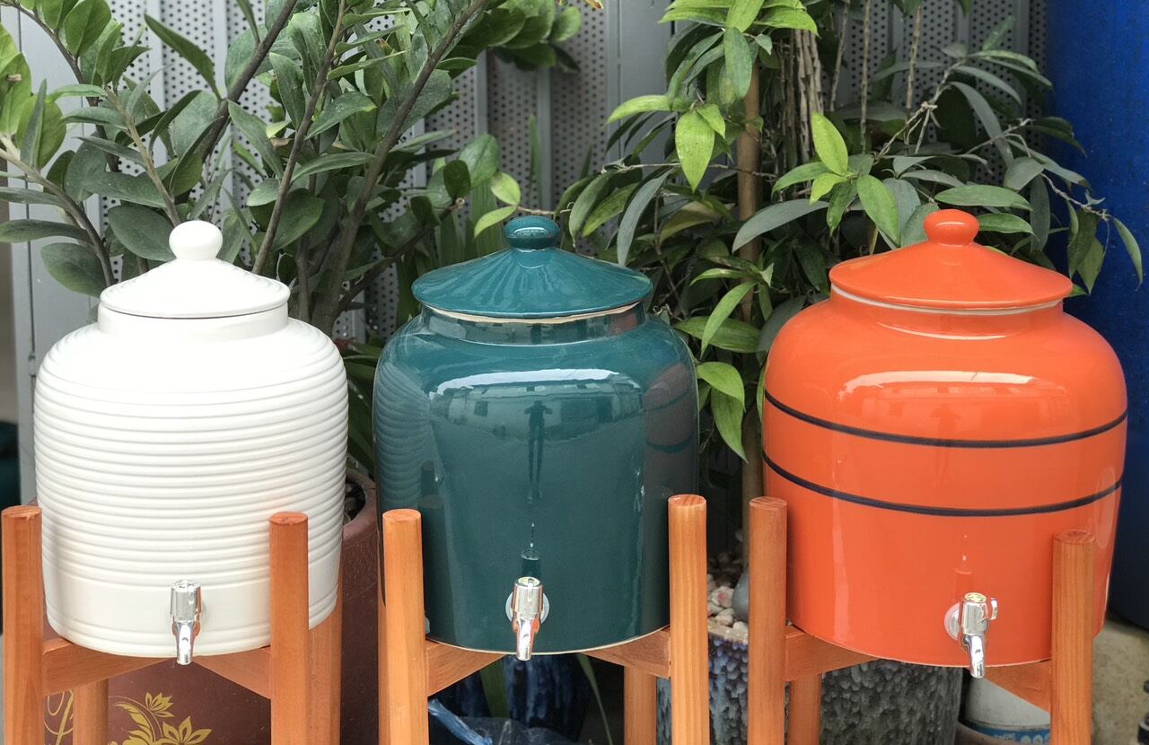 Kệ gỗ đựng bình nước 4 lít,5 lít và 6 lít