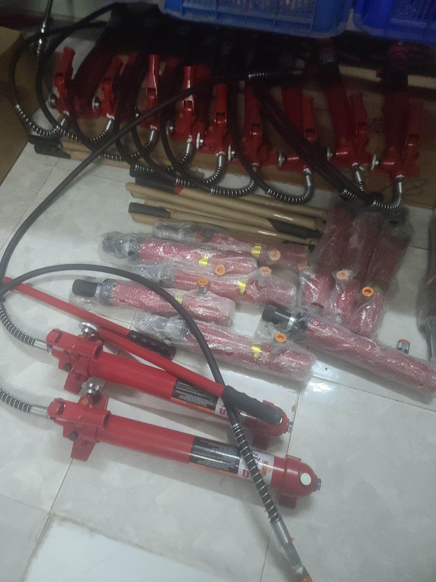 Ti đội thủy lực 10 tấn