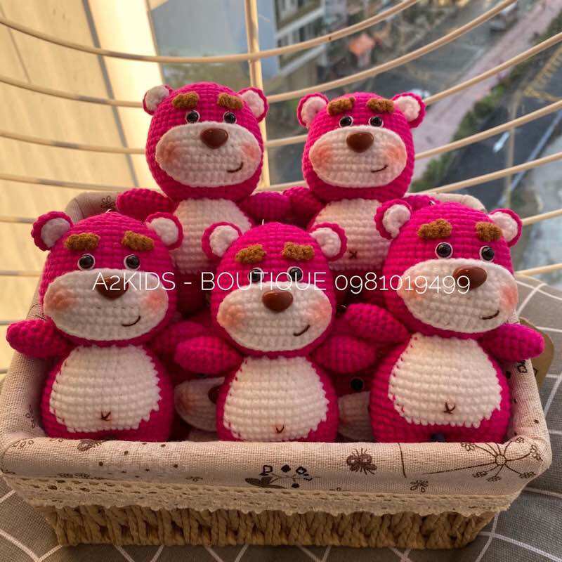[Có sẵn] Móc khoá con vịt/ Gấu dâu bằng len thủ công handmade siêu cute