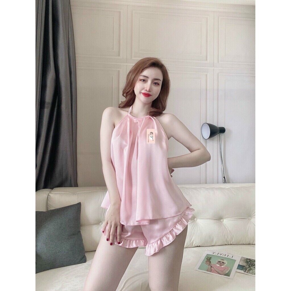Bộ ngủ nữ cổ yếm chất lụa satin