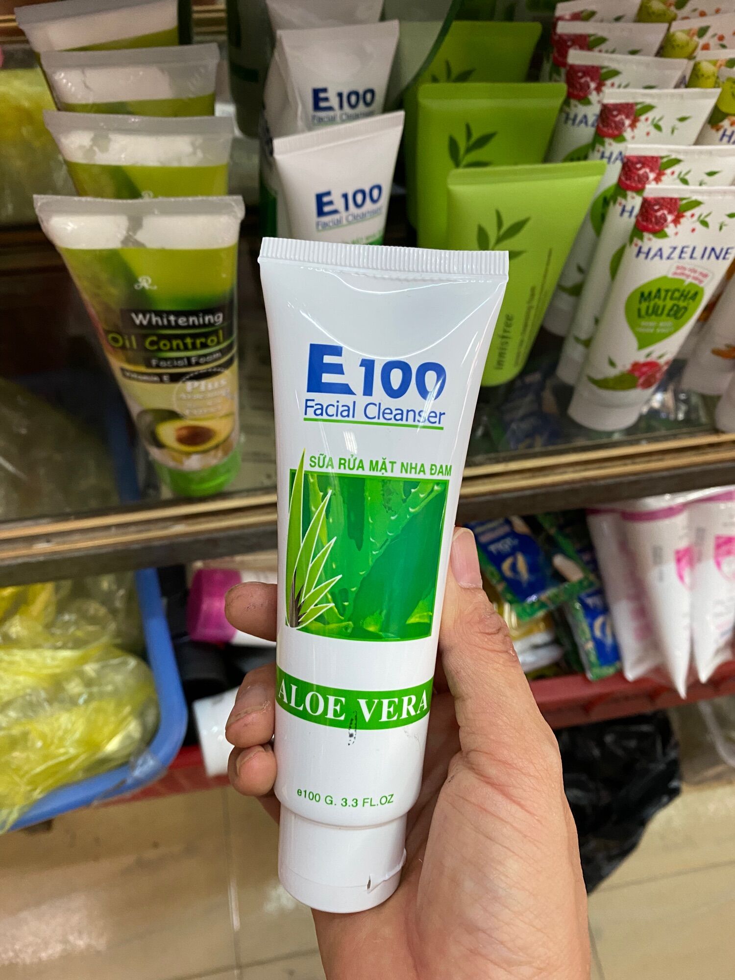 Sữa rửa mặt lô hội e100