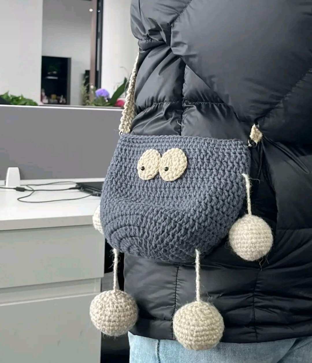 Túi len bồ hóng Susuwatari