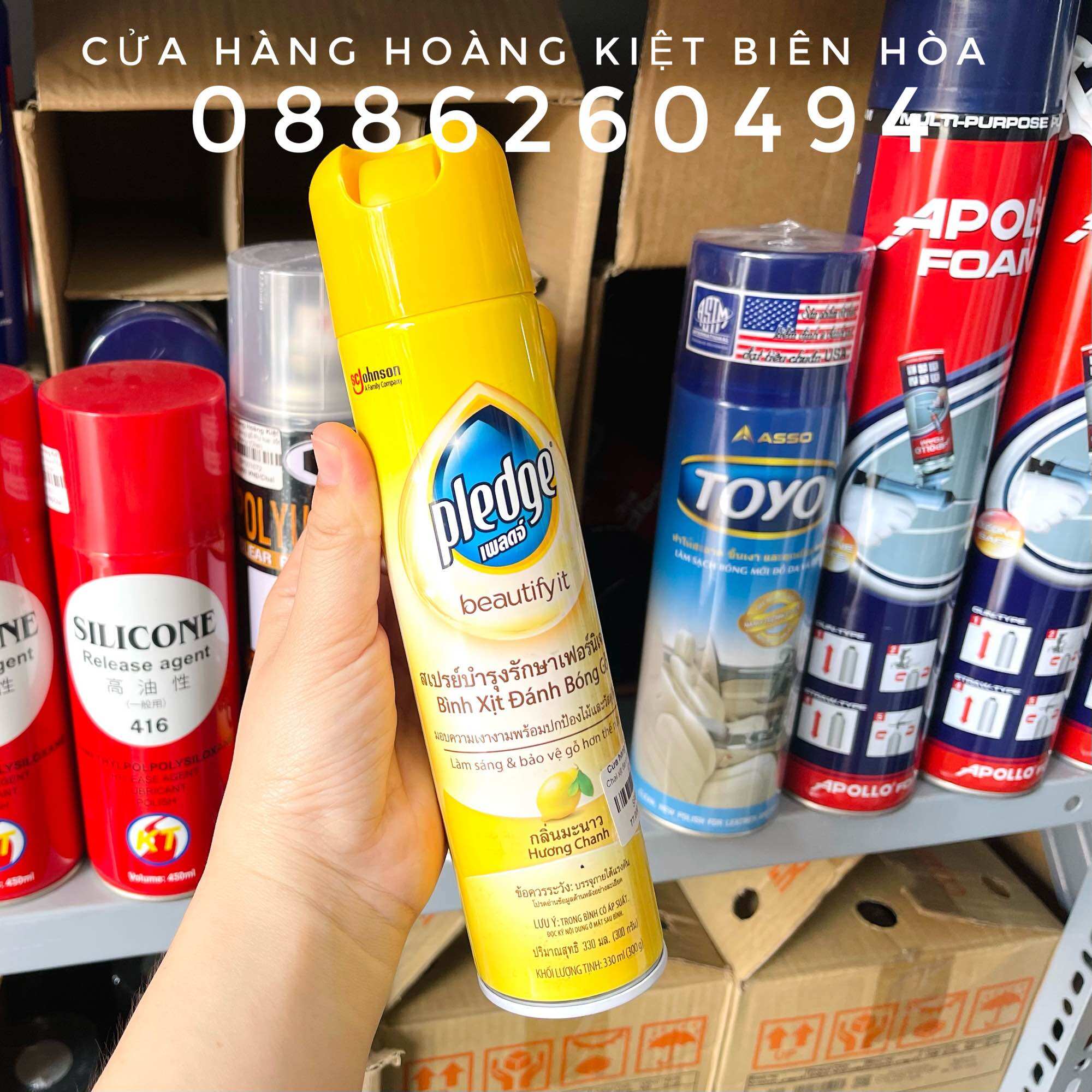 Chai xịt đánh bóng gỗ pledge chanh 330ml