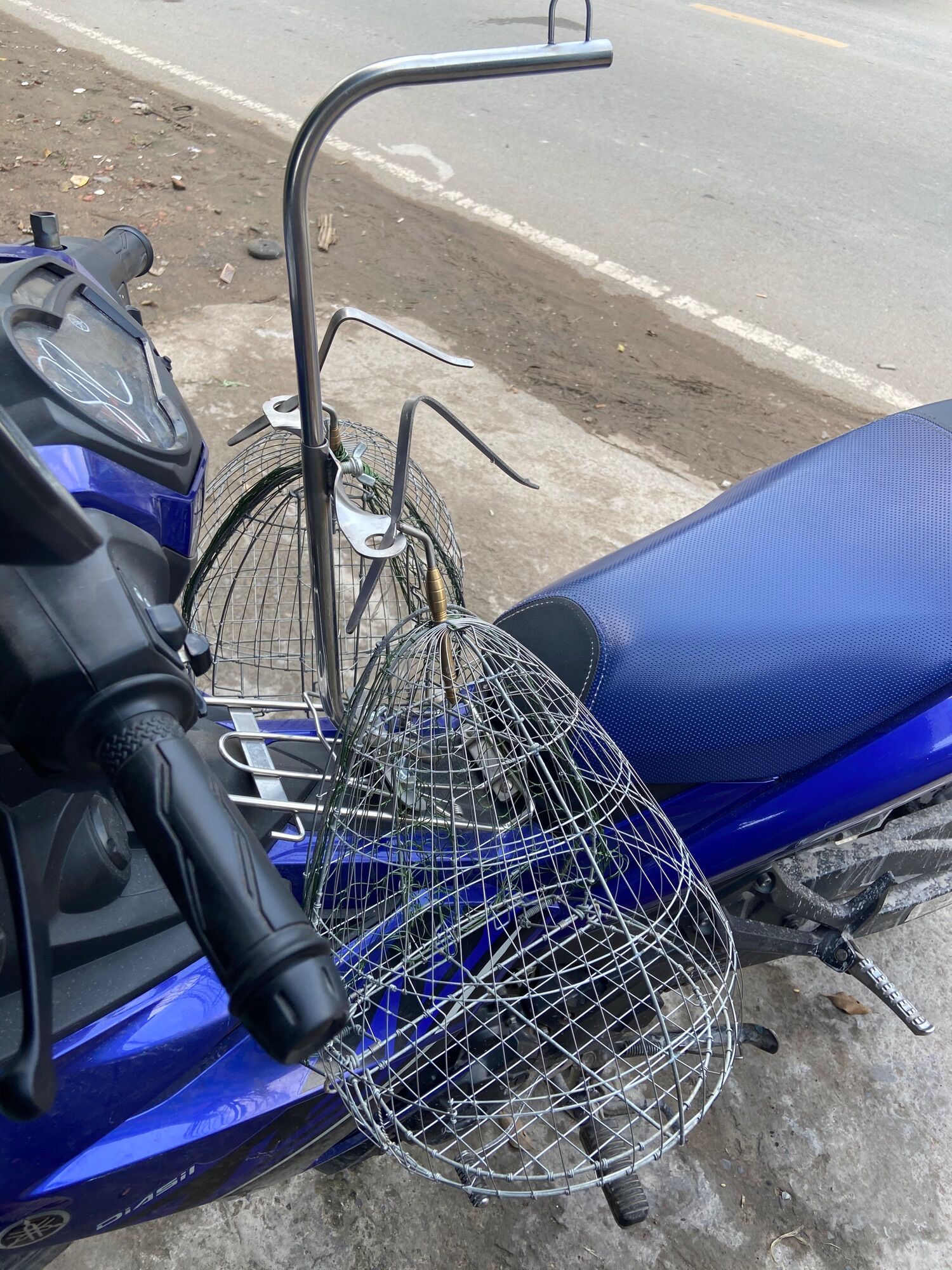 Baga treo lồng chim Pile gắn đc tất cả xe số