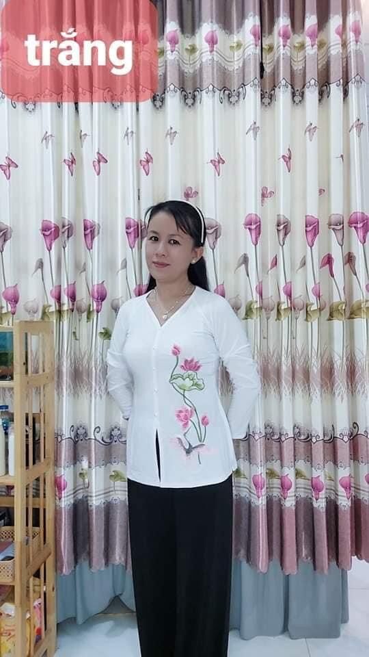 Áo Thêu Hoa sen hồng hạt ( chưa kèm Quần)