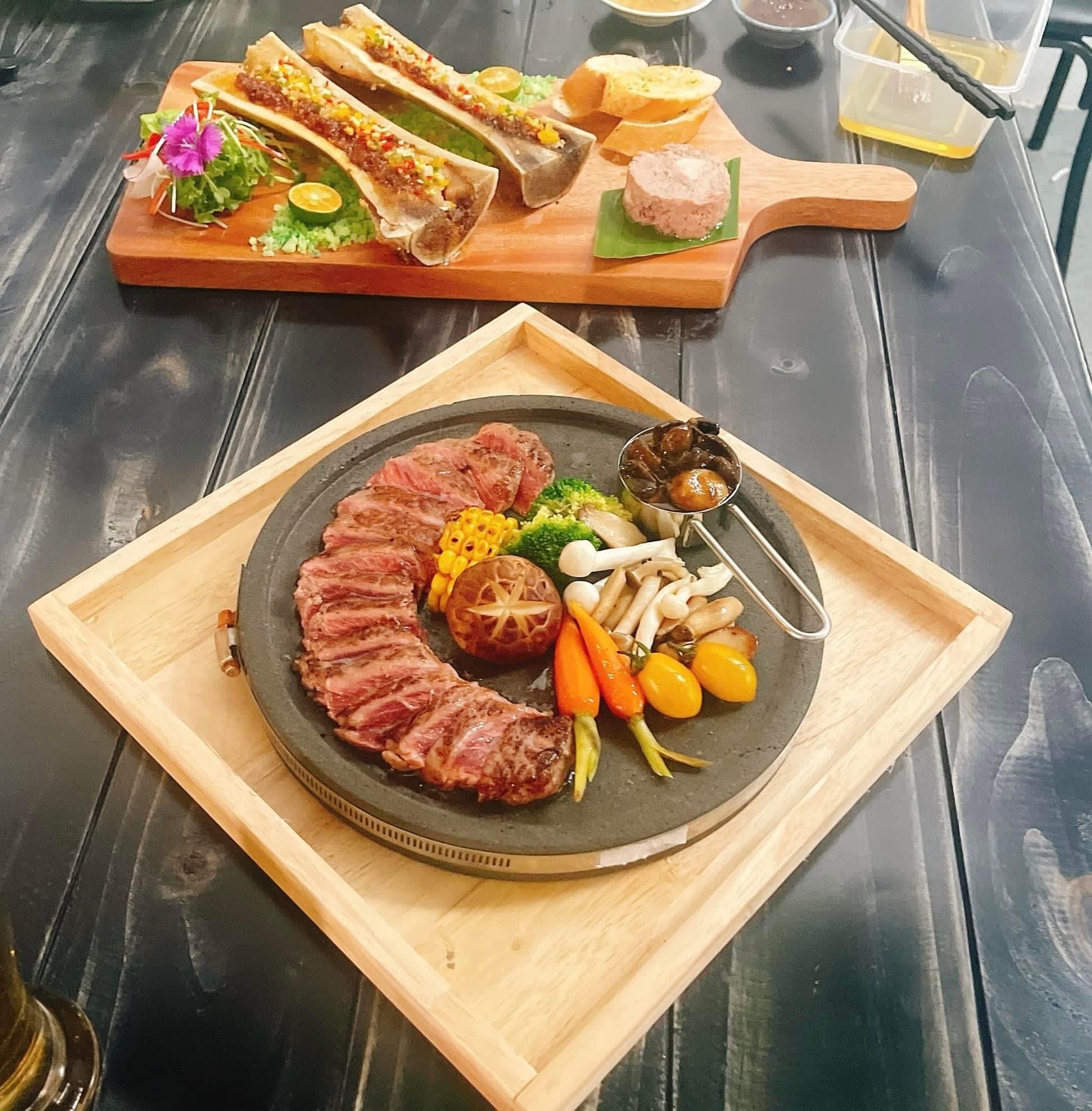 Đá nướng thịt, đá nham thạch, đá núi lửa , đá nướng tròn , vuông , chữ nhật hàng có gờ
