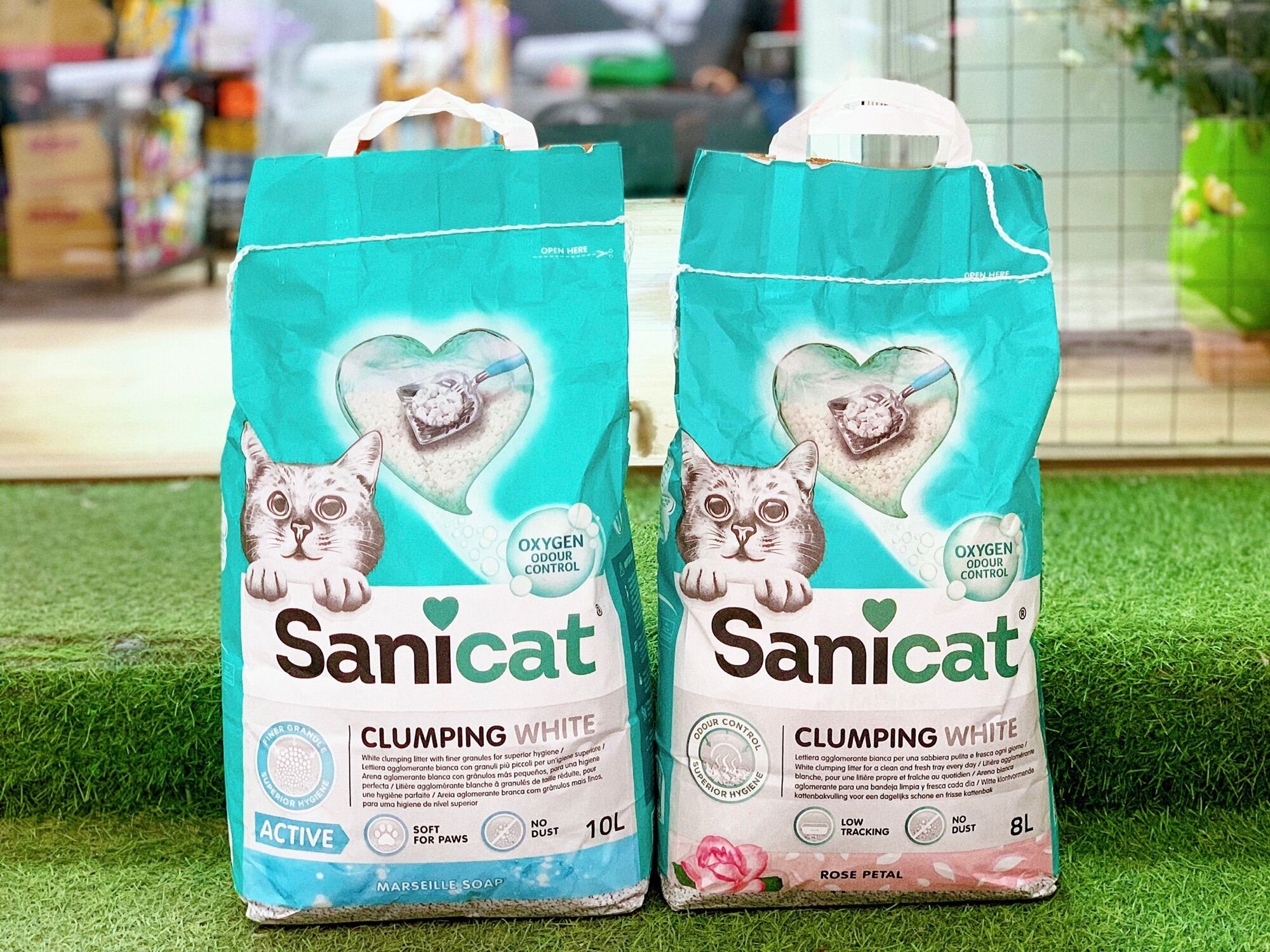 Cát vệ sinh cho mèo Sanicat Bentonite đất sét siêu vón