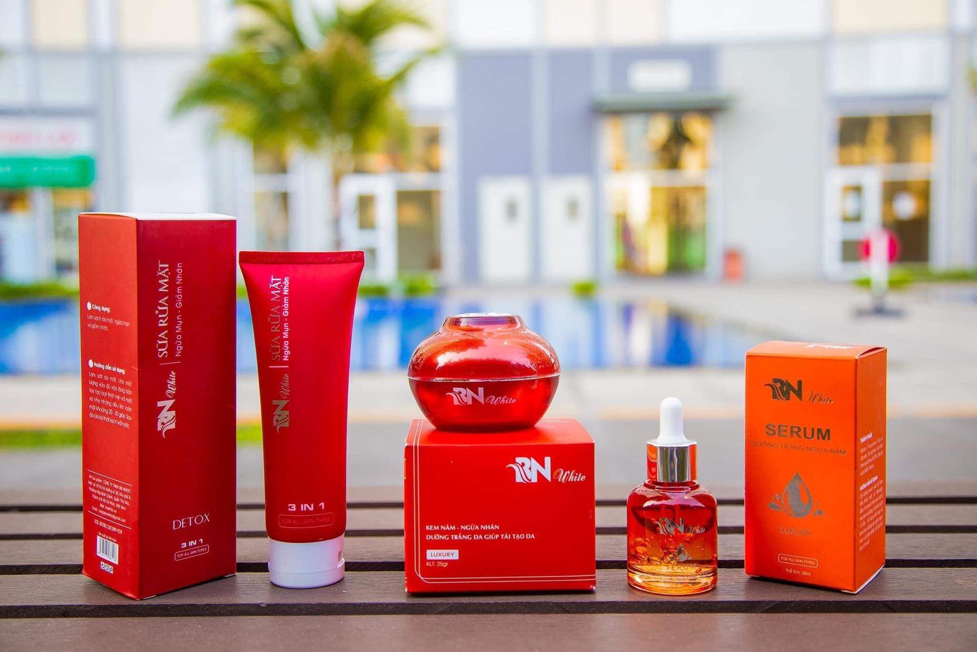 Mỹ phẩm BN WHITE 3 món: Kem Face + Serum + Sữa Rửa Mặt: Mẫu Mới hiệu quả gấp đôi chuyên tri nám tàn nhang, dưỡng da trắng đẹp mịn màng