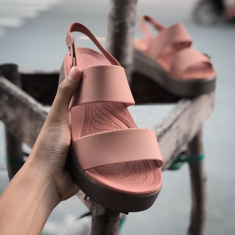 GIÀY SANDAL CROCS-BROOKLYN
