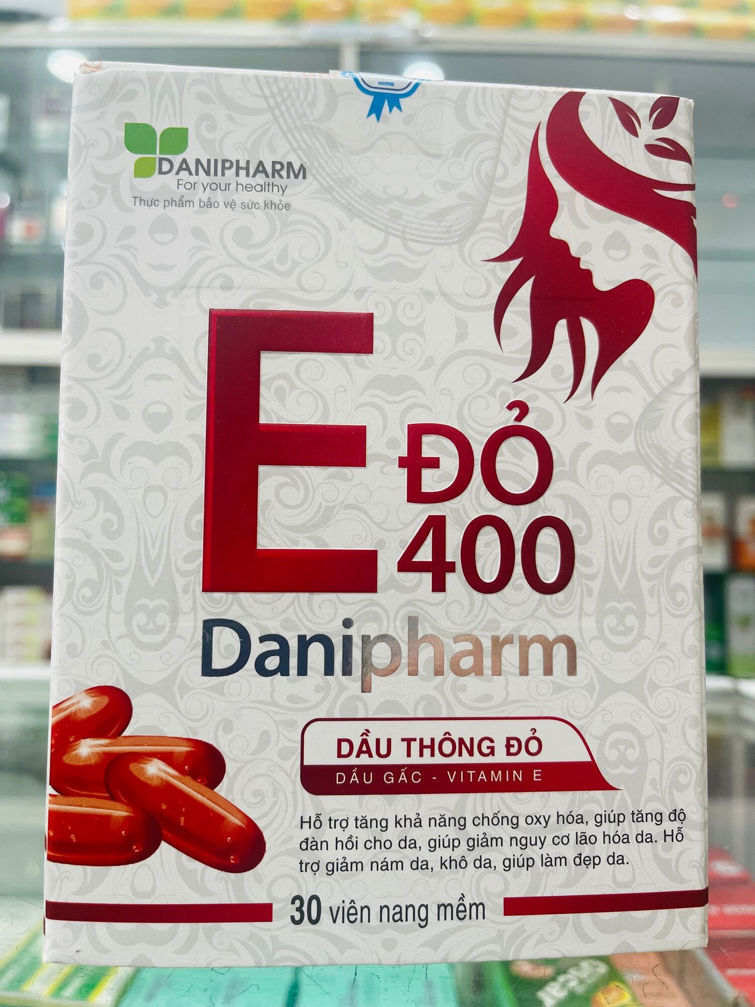 E400 Đỏ - viên uống làm đẹp da với tinh chất dầu thông đỏ, dầu gấc, Vitamin E