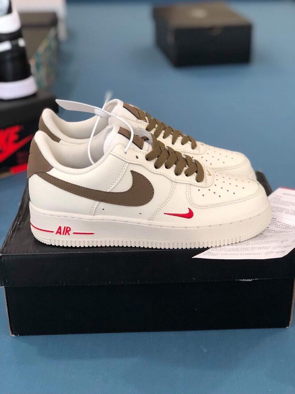 Giày sneaker af1 kem vẩy nâu bản 1.1 tặng kèm 1 bộ dây phụ + full bõ-bill