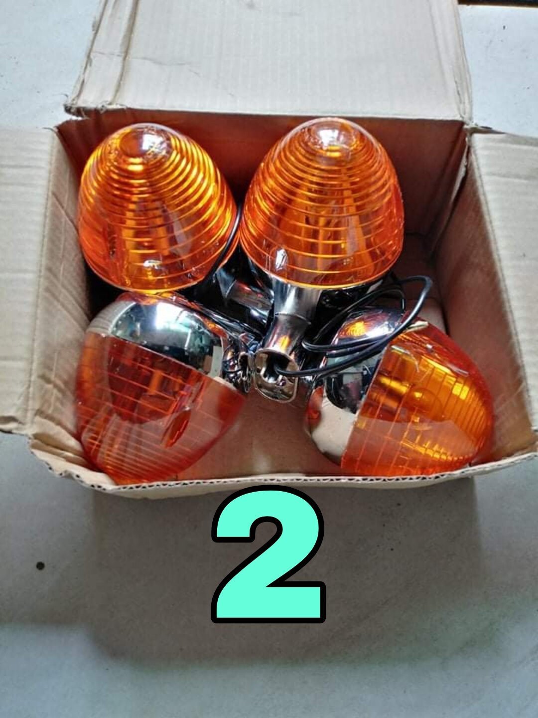 Bộ 4 đèn Xi nhan 67. CD. xi bóng. chất liệu atimon đúc hàng mới. đẹp