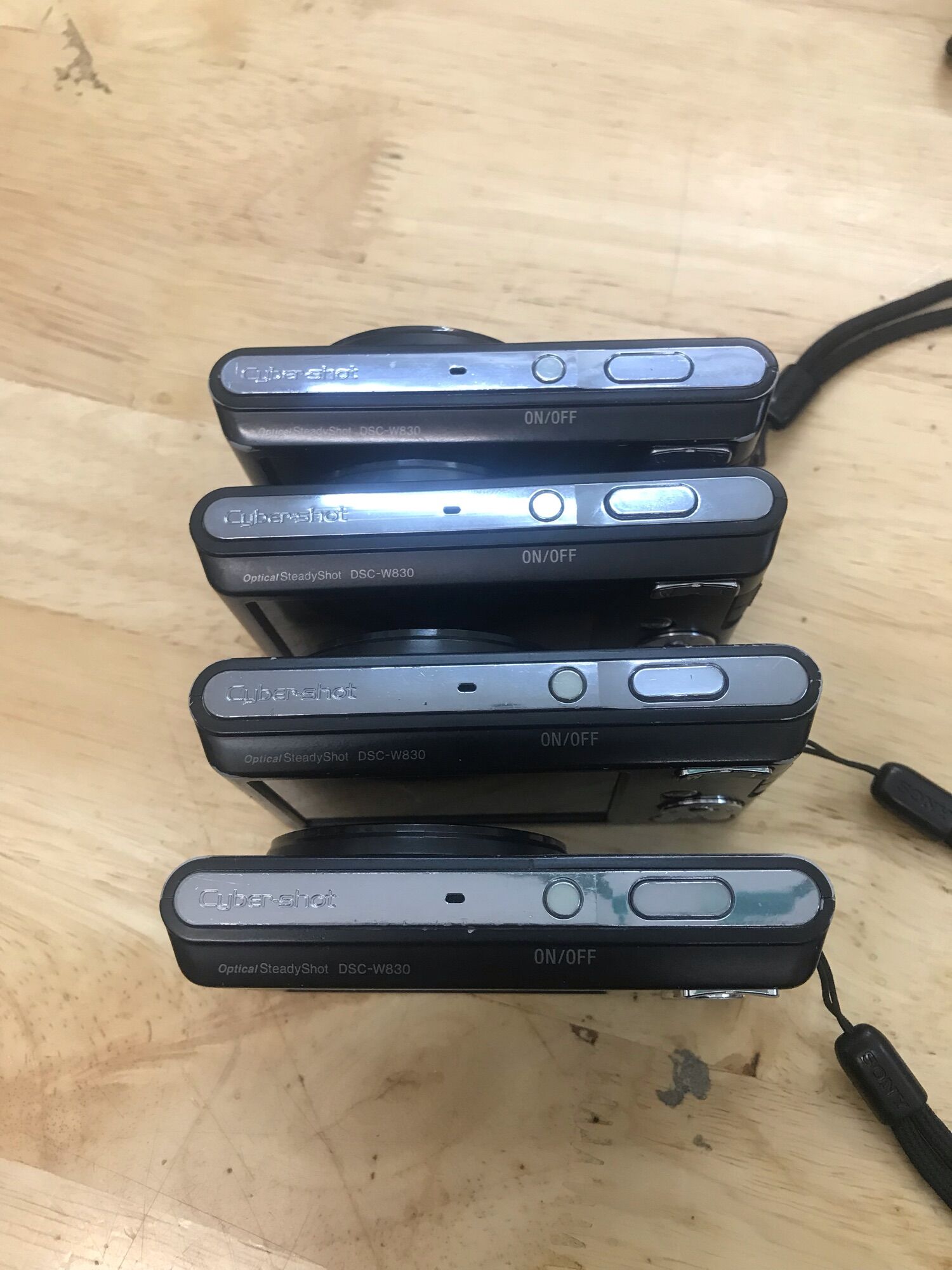 Máy ảnh Sony w830