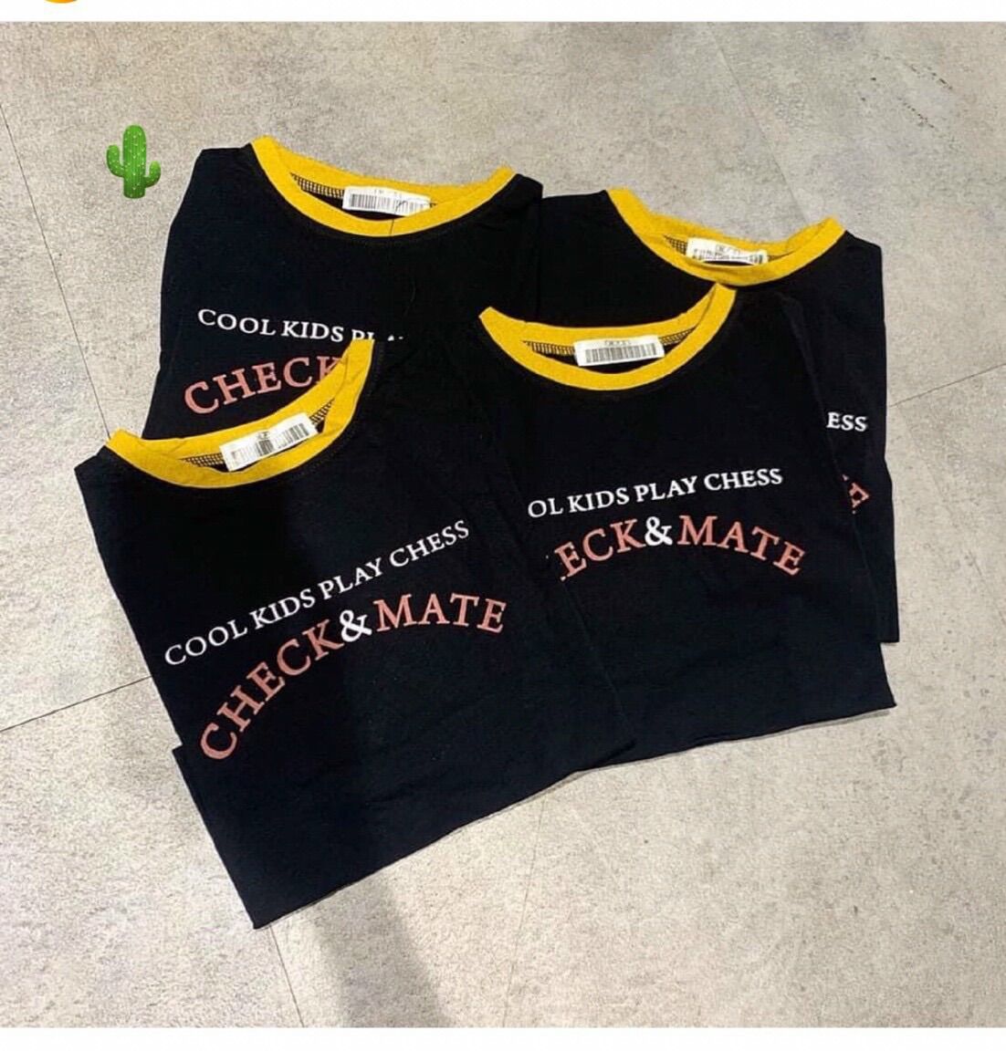 Áo croptop check meat viền vàng xinh pc