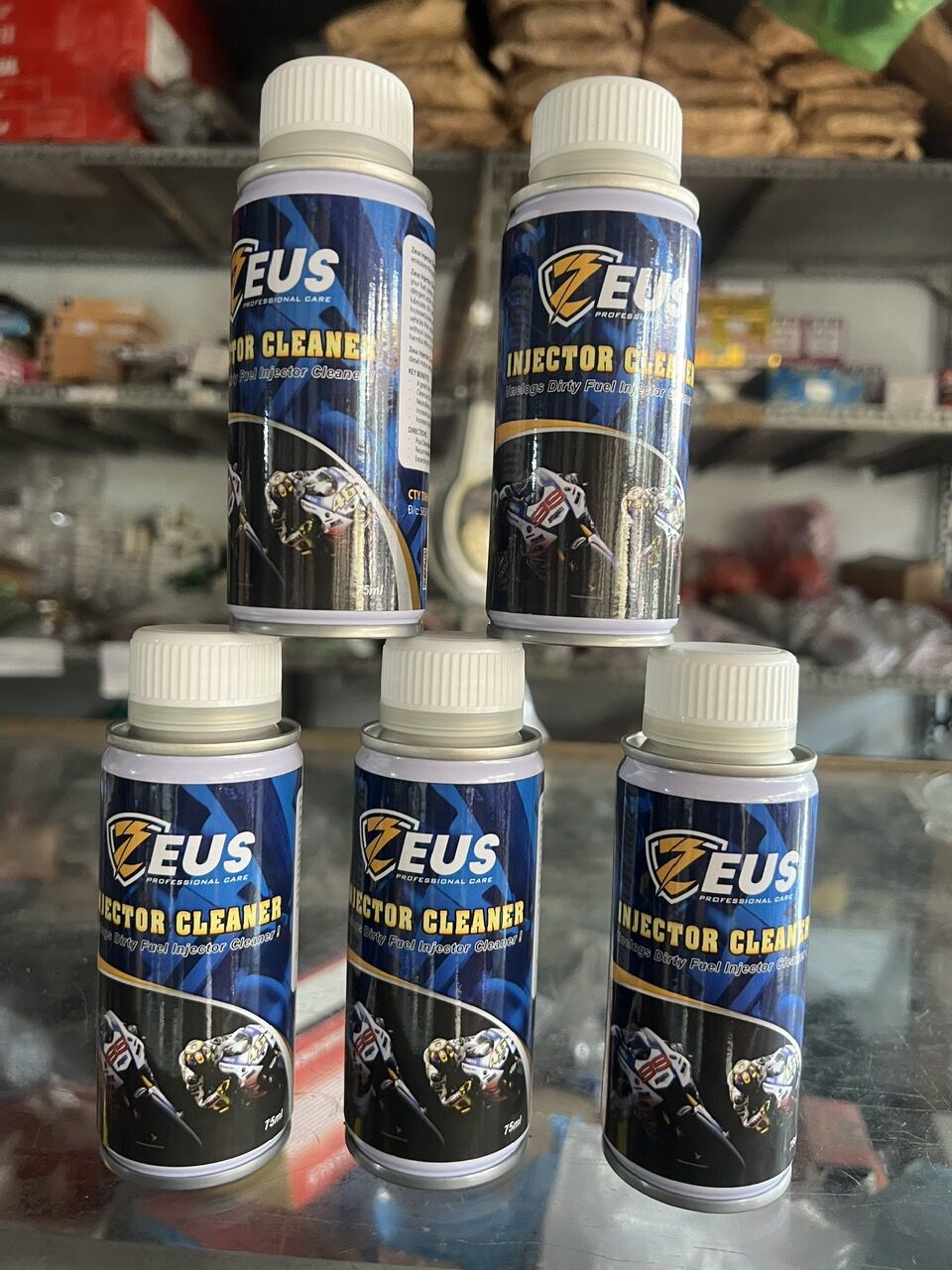 Phụ gia vệ sinh kim phun buồng đốt Zeus 75ml loại đổ bình xăng