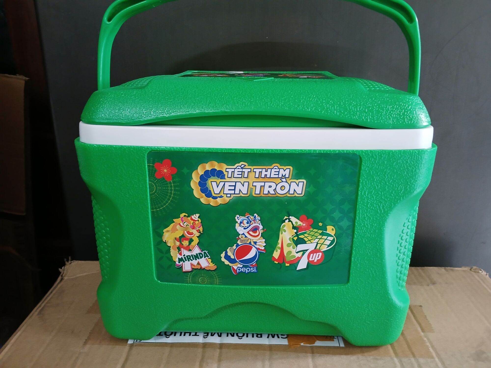 Thùng đá mini 8L