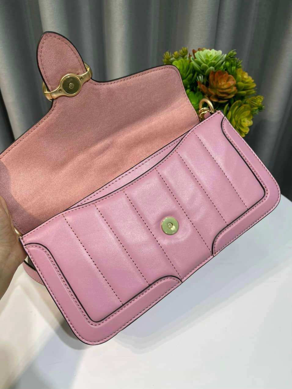 ✨✨ túi Turnlock Clutch da thật cao cấp xịn sò