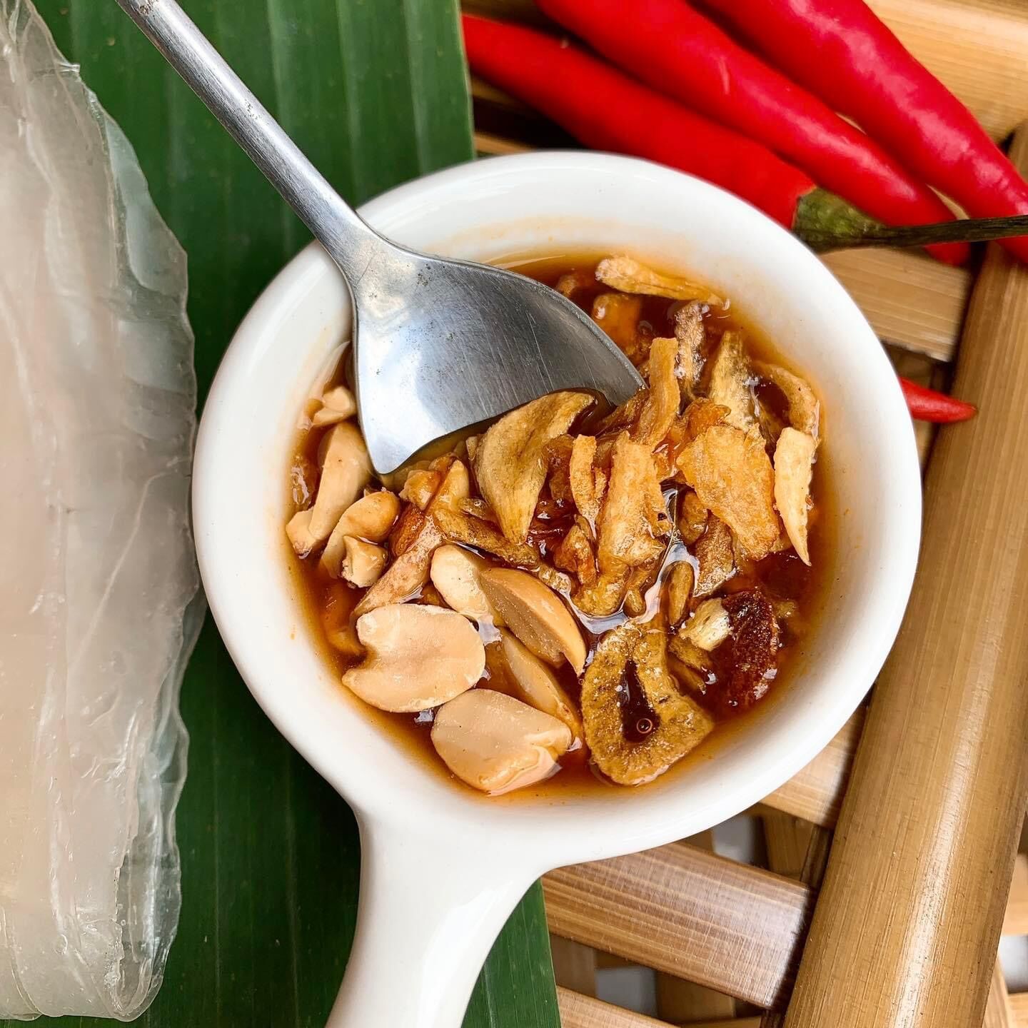 COMBO 500gr BÁNH TRÁNG PHƠI SƯƠNG CHẤM SỐT ME BƠ