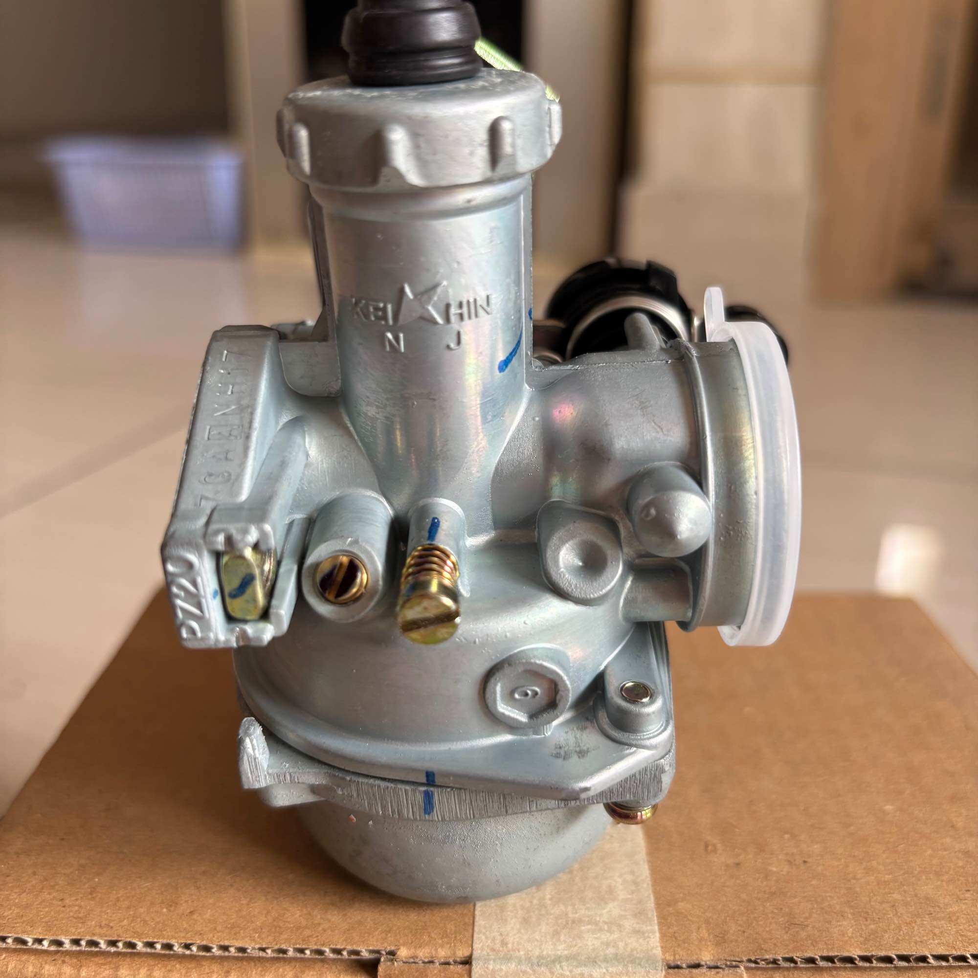 Future 1 / Wave 110 Carburetor Fuel Tank, Old Model 1999-2005 Giá 470,000 Đồng*Miễn phí vận chuyển