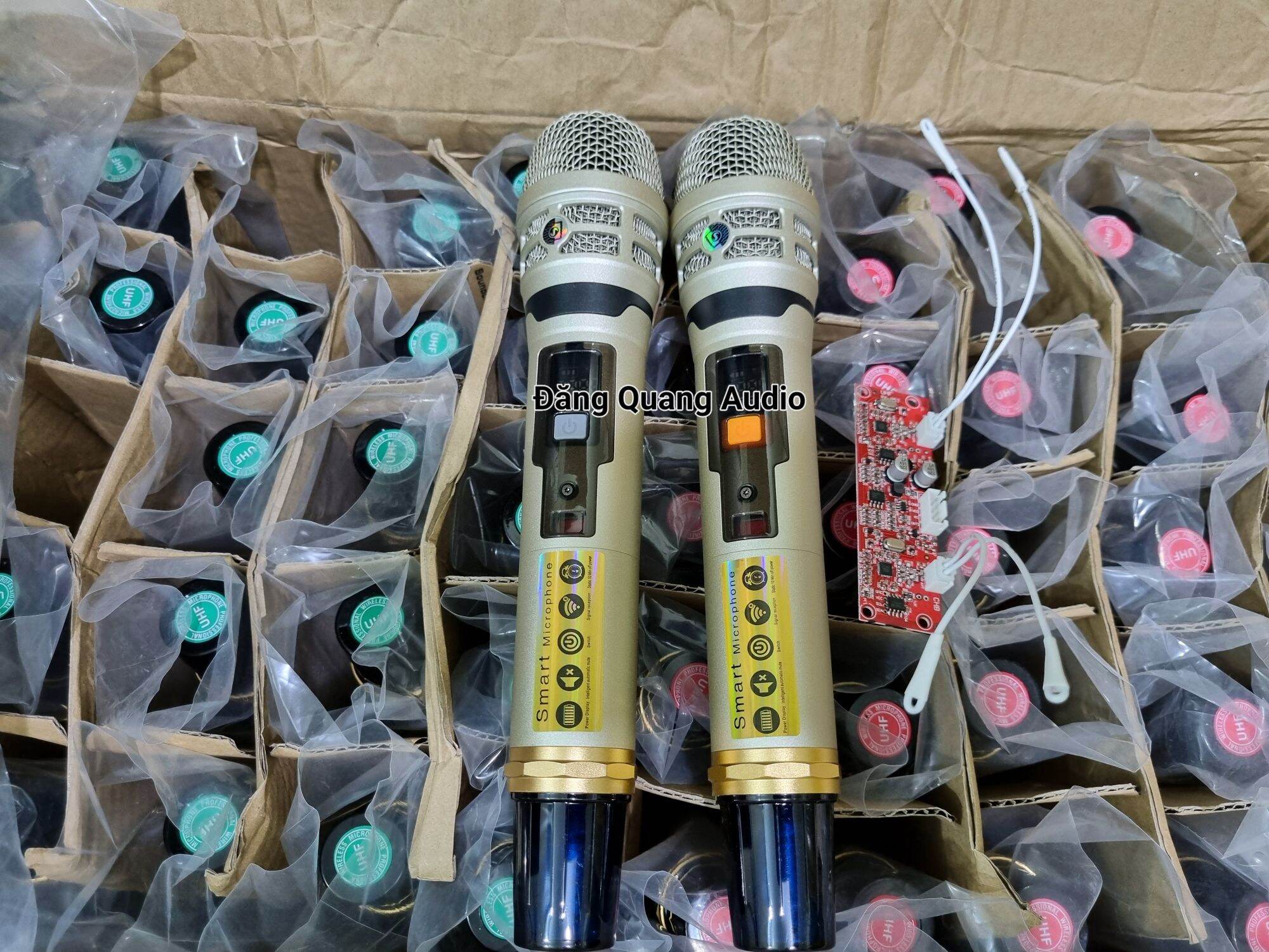 Micro loa kéo ugx chống hú