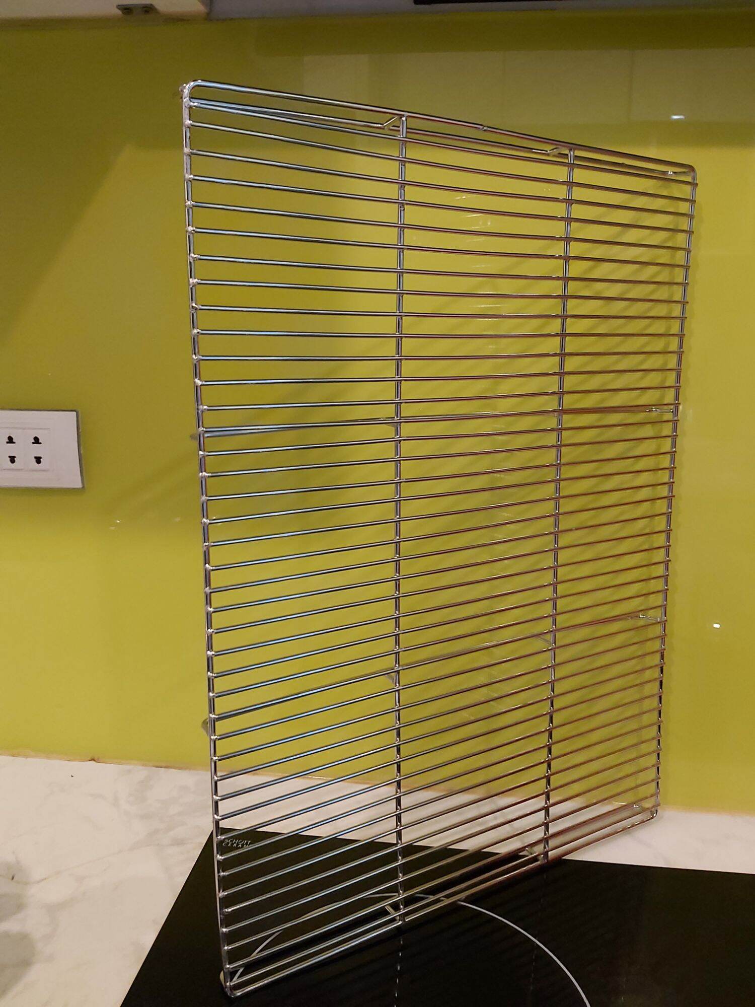 Vỉ nướng 304 kích thước 52x38 hàng dày, chân cao 2cm (Quý k có y/c khác, vui lòng liên hệ với Shop)