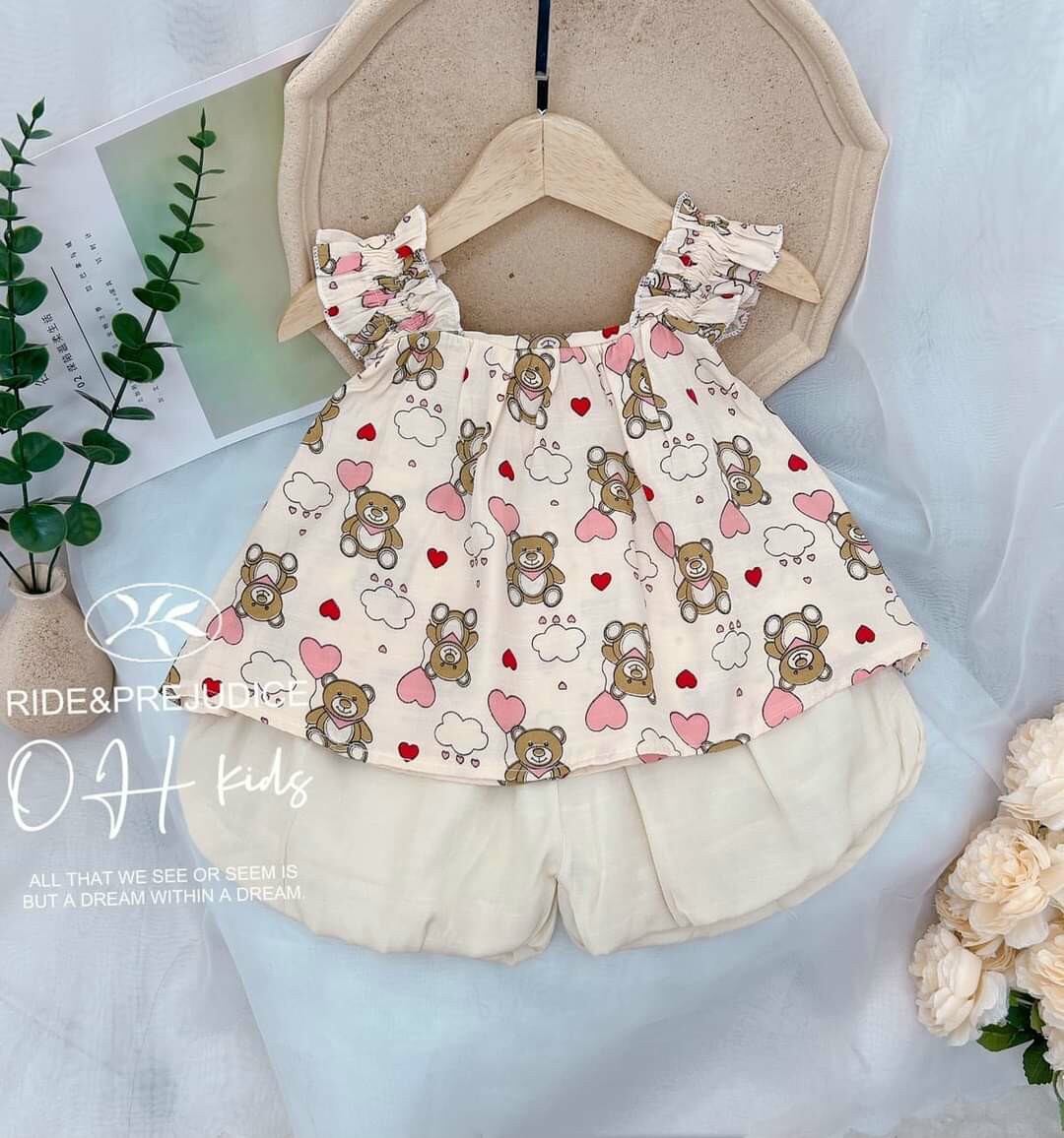 Bộ đùi 2 dây bé gái dễ thương