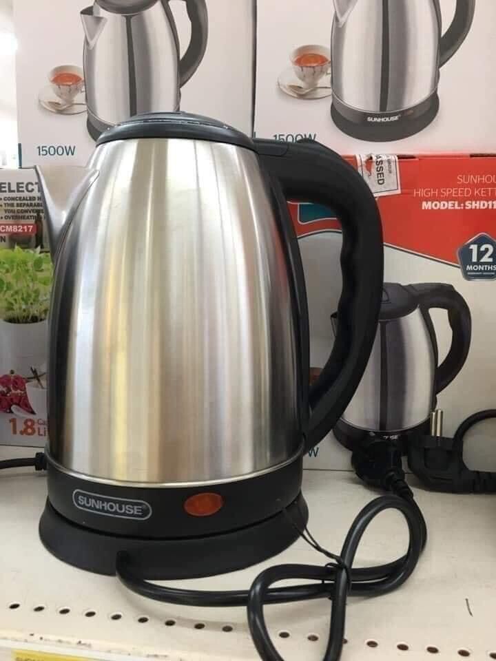 Ấm siêu tốc sunhouse 1,8L ( quà km vinamilk)