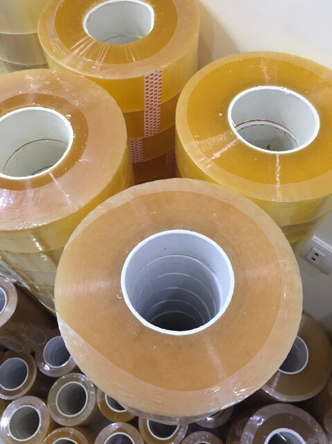 Cuộn băng dính 0.8 kg lõi mỏng gói hàng