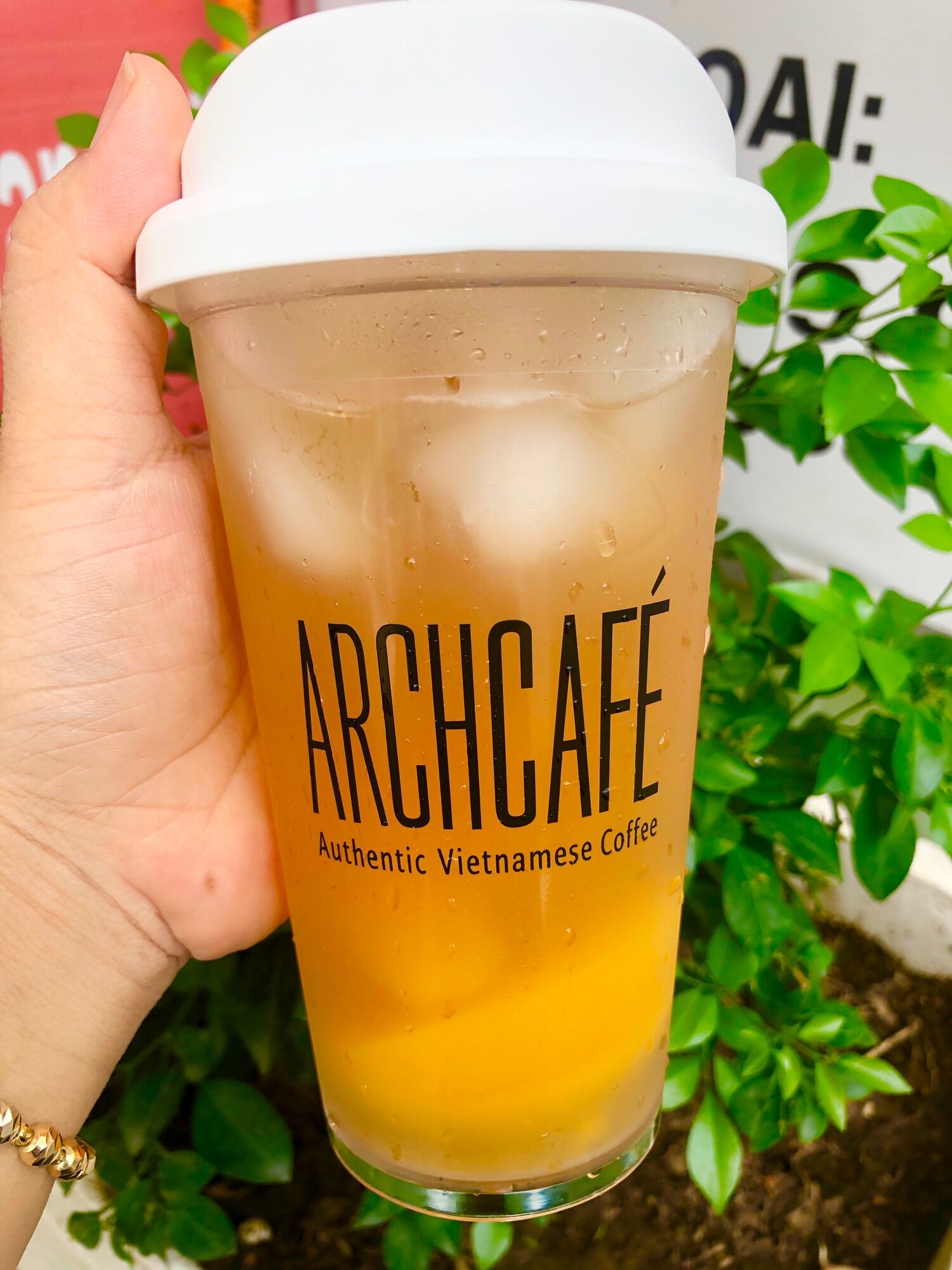 Trà đào - Peach Tea - Archcafé