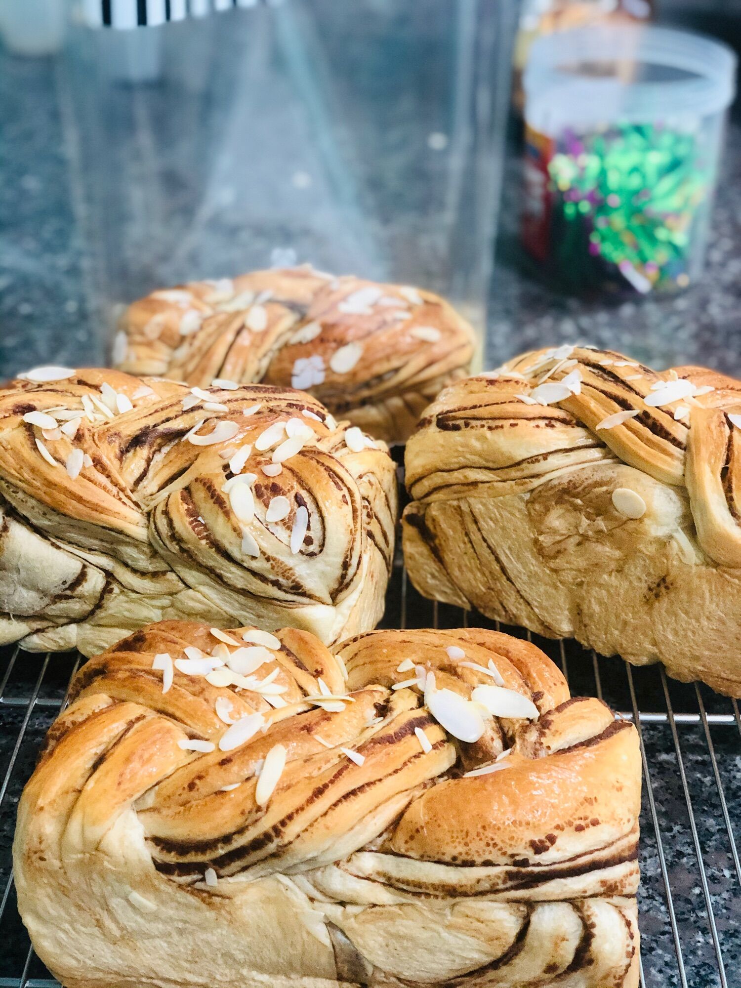 Bánh mì hoa cúc đậu đỏ