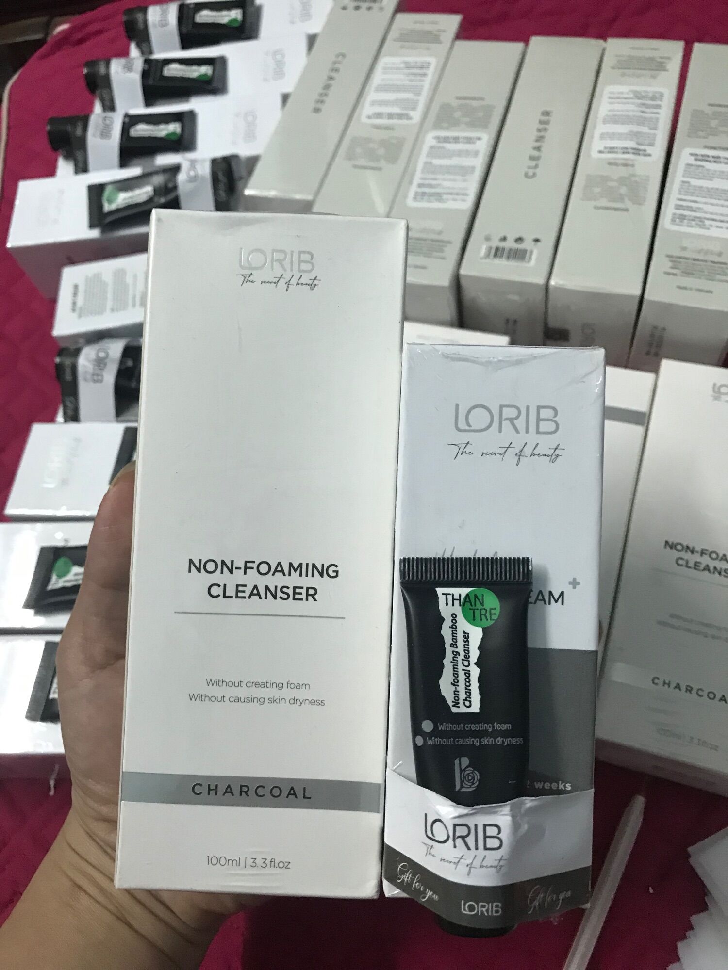 Sữa rửa mặt than tre lori b k mẫu mới )