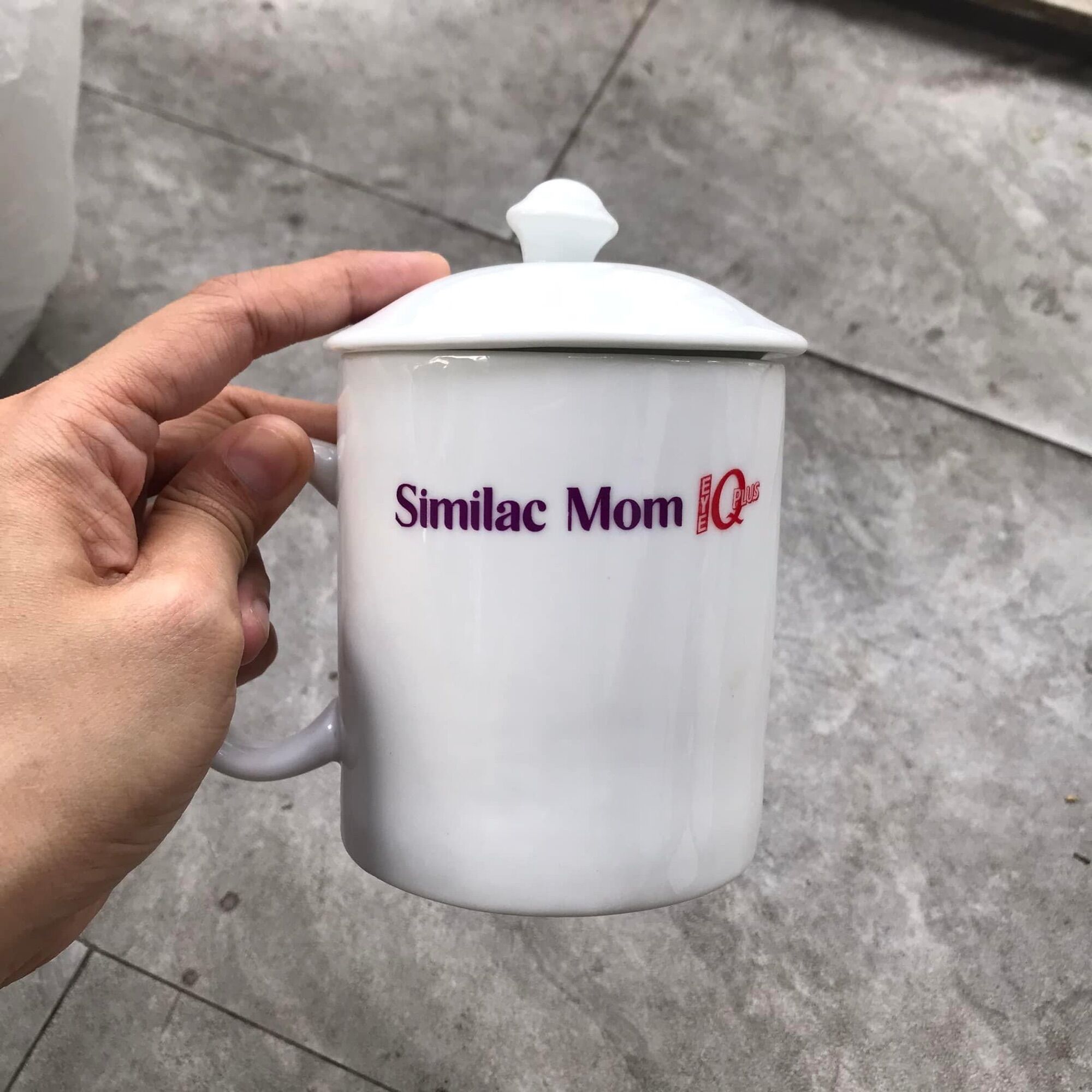 Ly sứ có nắp similac