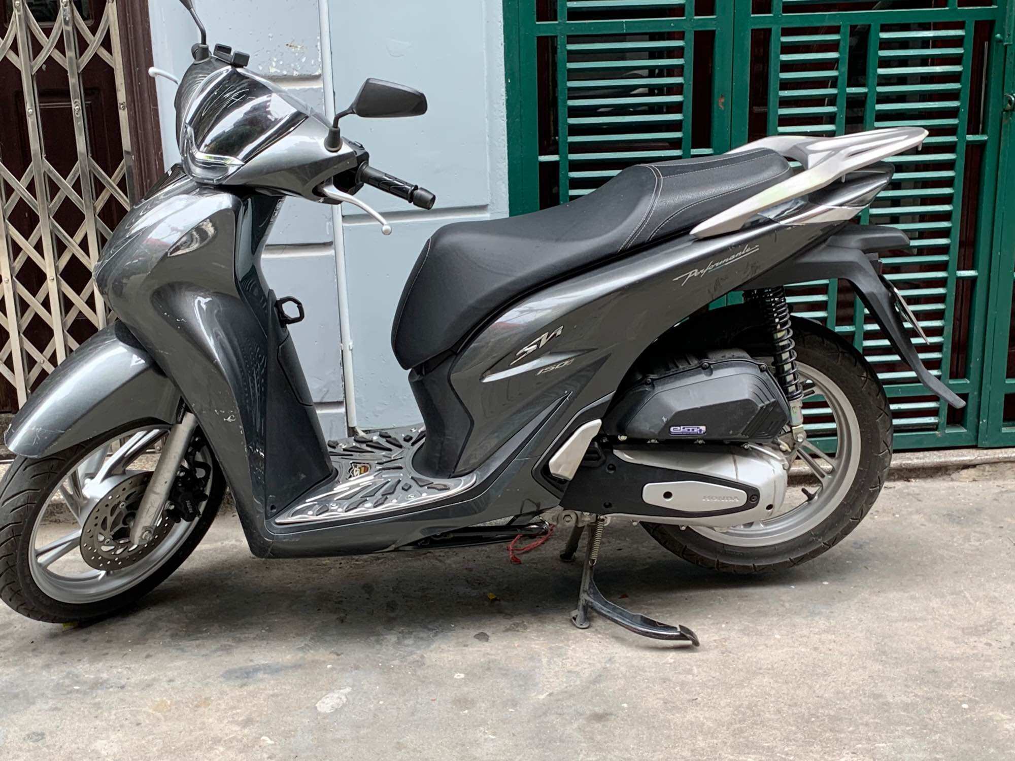 Ốp bầu gió (pô e) xe SH 2017-2019 cao cấp (nhựa ABS các bon)