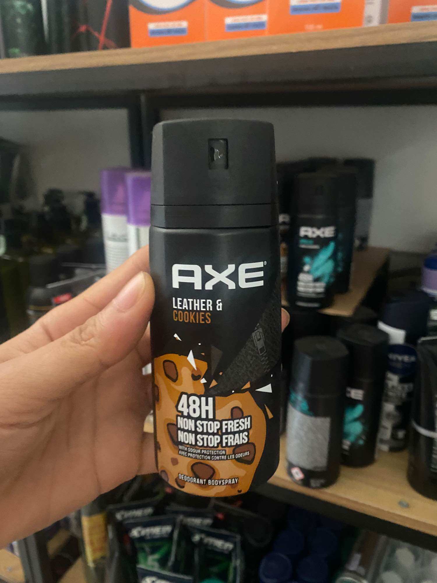 XỊT KHỬ MÙI AXE 150 ML HƯƠNG NƯỚC HOA CHO NAM NHẬP KHẨU