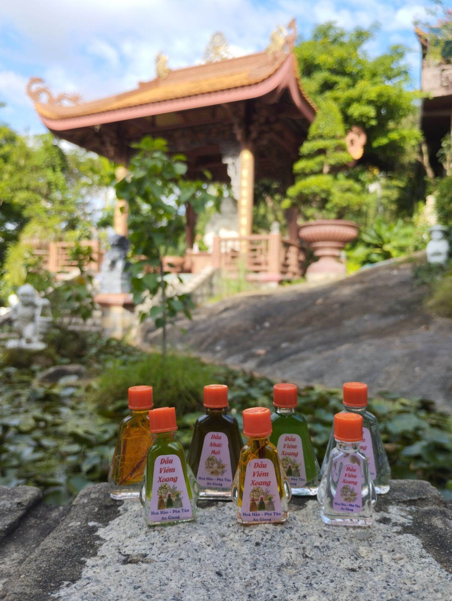 SỈ 50CHAI 2màu Trắng Vàng 3ml