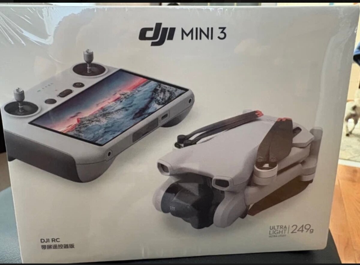 DJI Mini 3 (DJI RC) - Camera Drone I Under 249 g I 38/51 Min Flight Time I 4K HDR Video