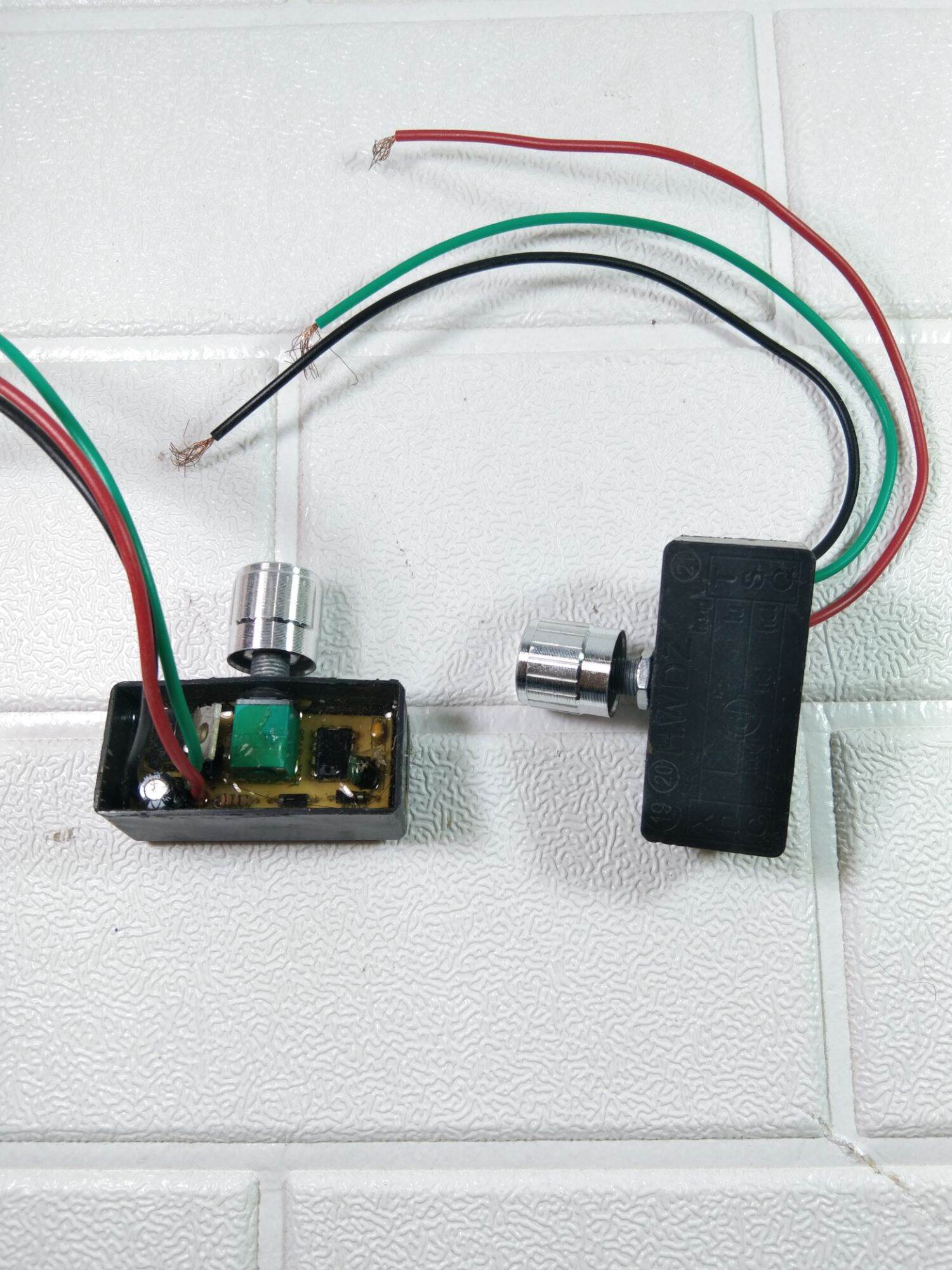 Bộ điều chỉnh tăng áp bình xịt điện - Bộ điều chỉnh tốc độ máy bơm mini - Chiết áp điều tốc 12v