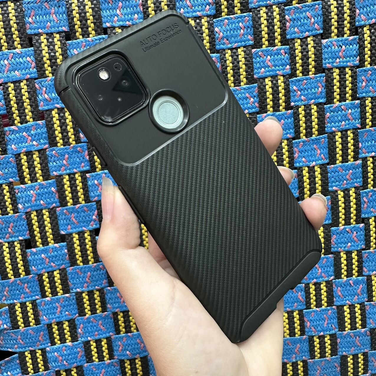 Case ốp lưng Google Pixel 5 dẻo đen vân xước carbon